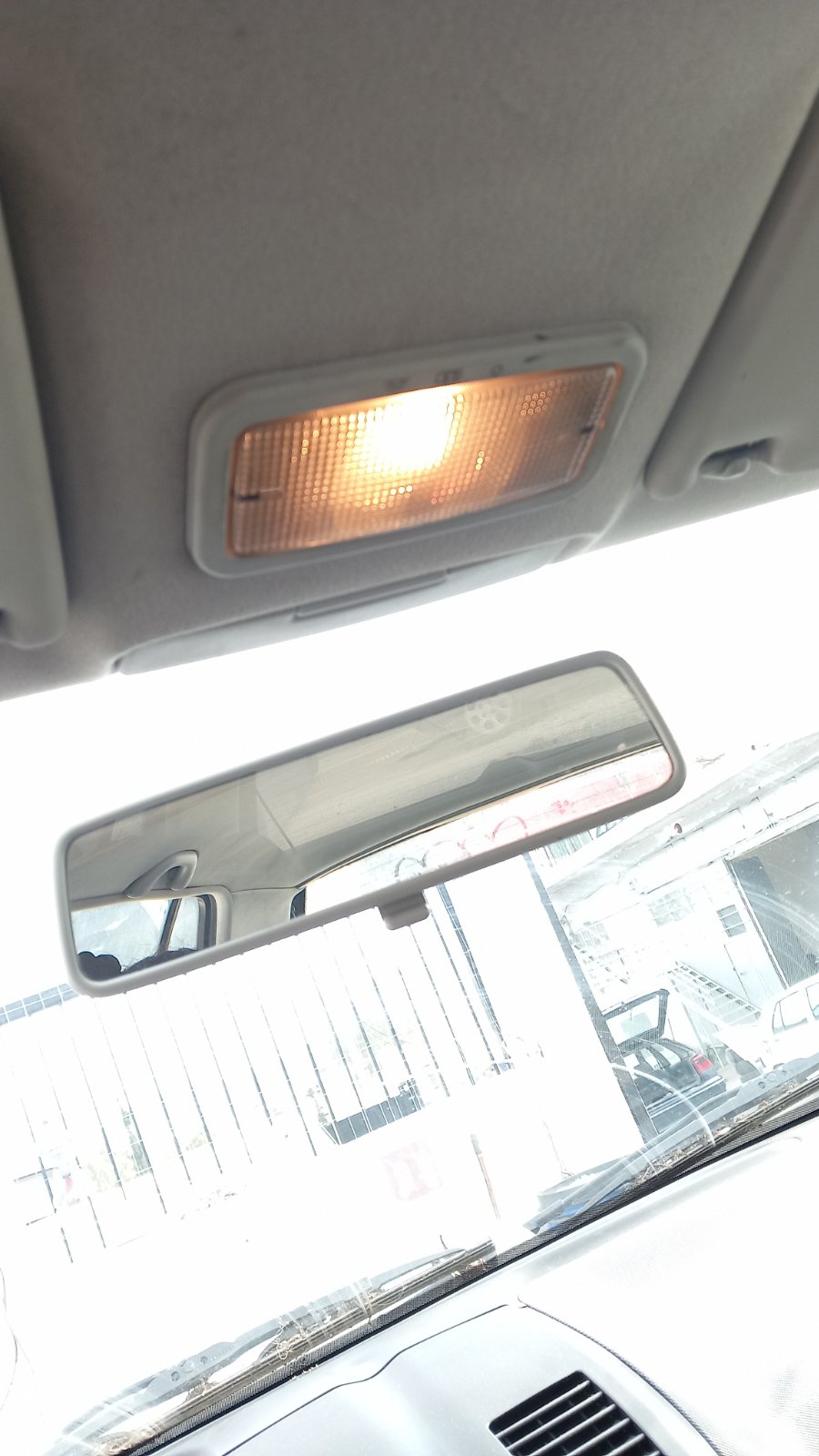 Πλαφονιέρα Εμπρός VW Polo ’01 Προσφορά