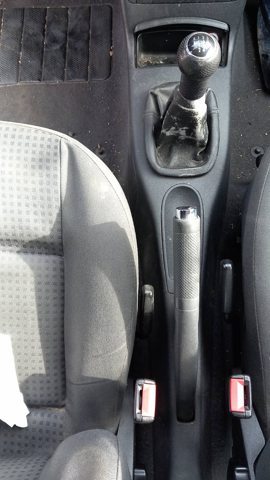 Χειρόφρενο VW Polo ’01 Προσφορά
