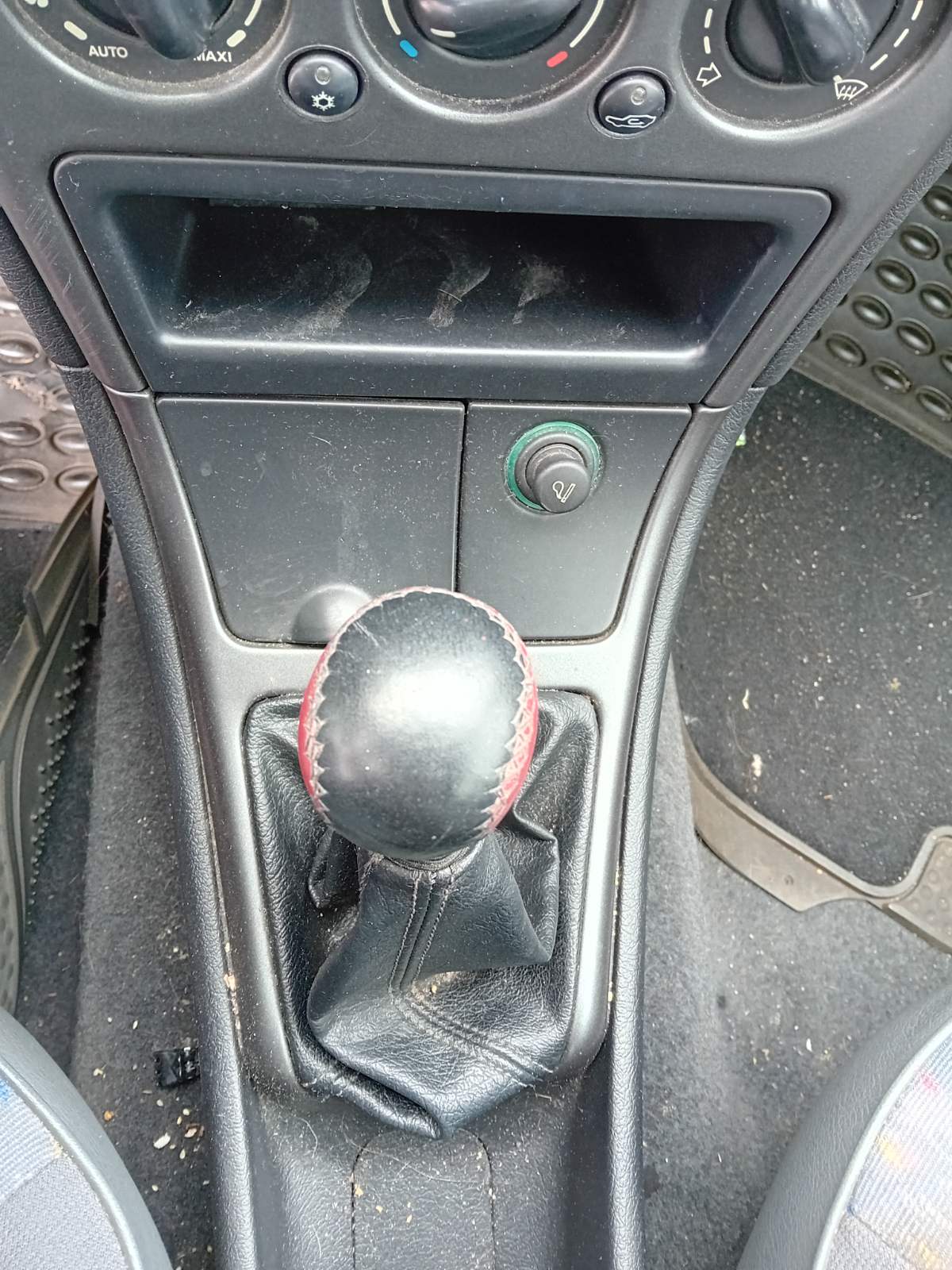 Λεβιές Ταχυτήτων Citroen Xsara ’99 Προσφορά