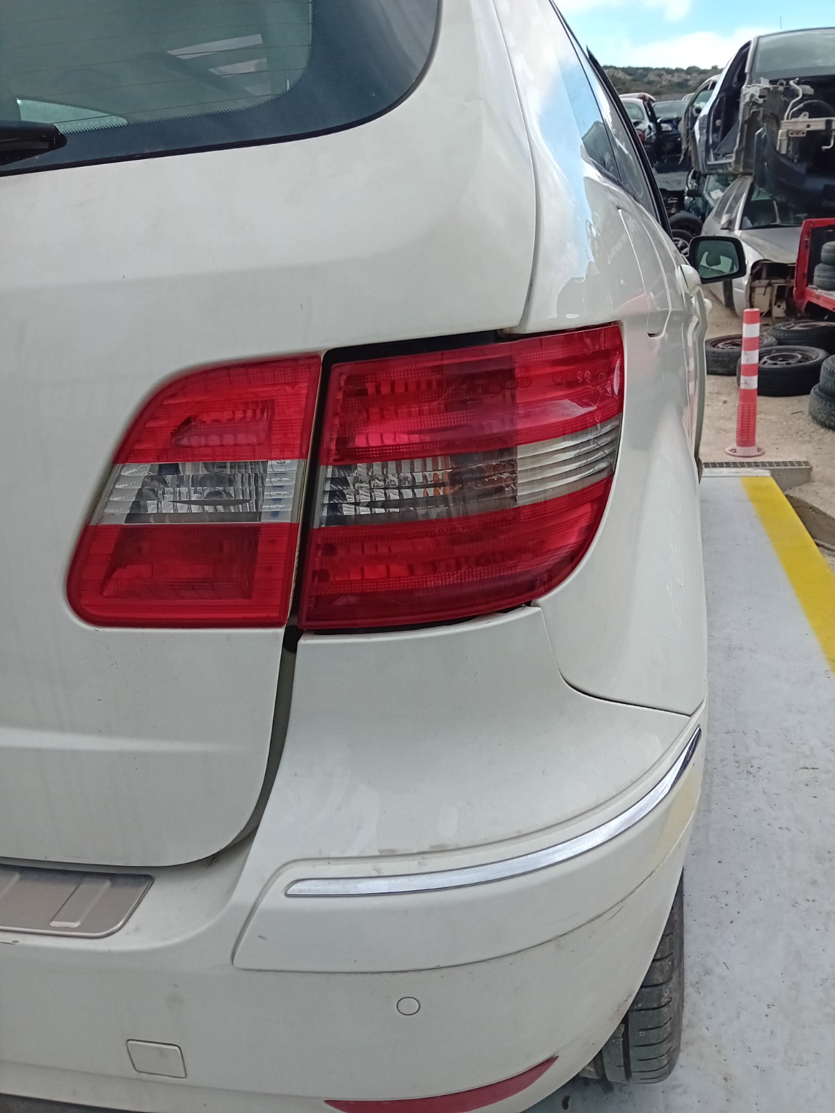 Φανάρια Πίσω Mercedes B 170 W245 ’08 Προσφορά