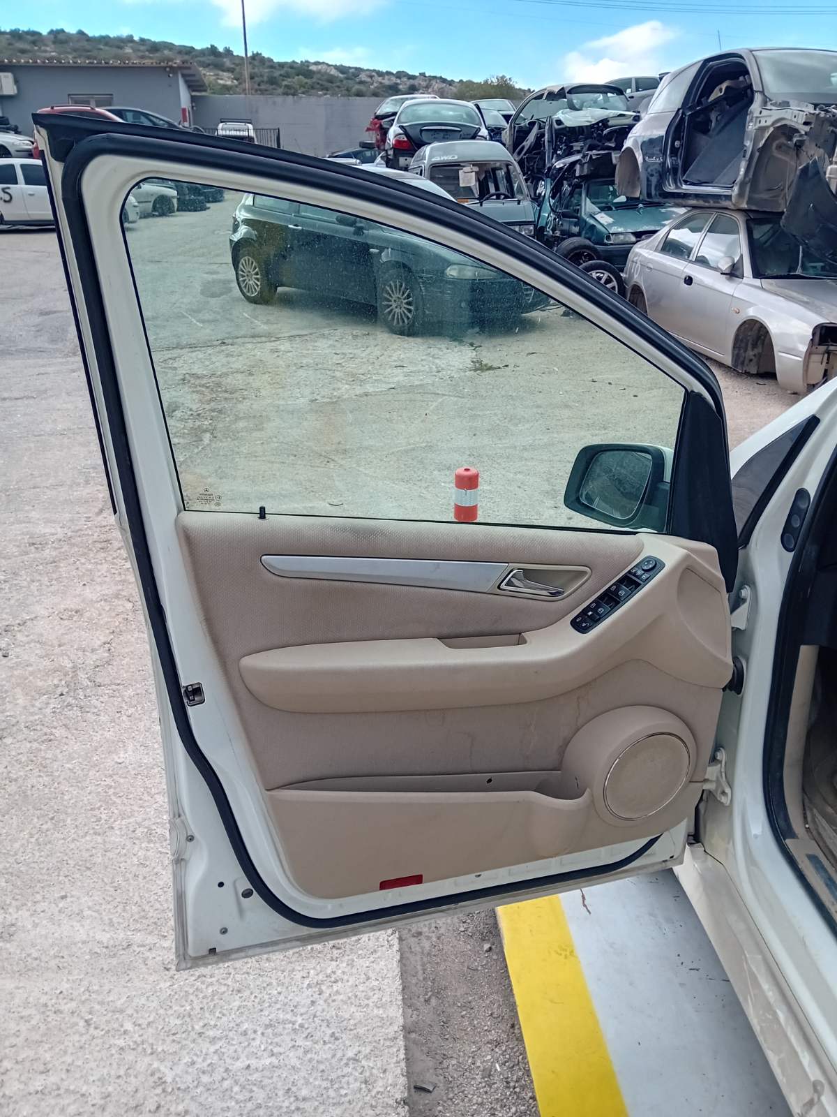 Κλειδαριές Ηλεκτρομαγνητικές Mercedes B 170 W245 ’08 Προσφορά