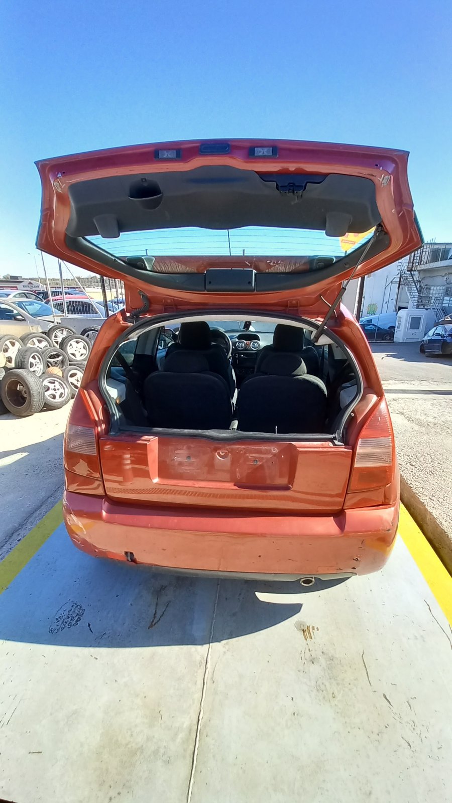 Αμορτισέρ Ανύψωσης ΠόρτΜπαγκάζ Citroen C2 ’04 Προσφορά