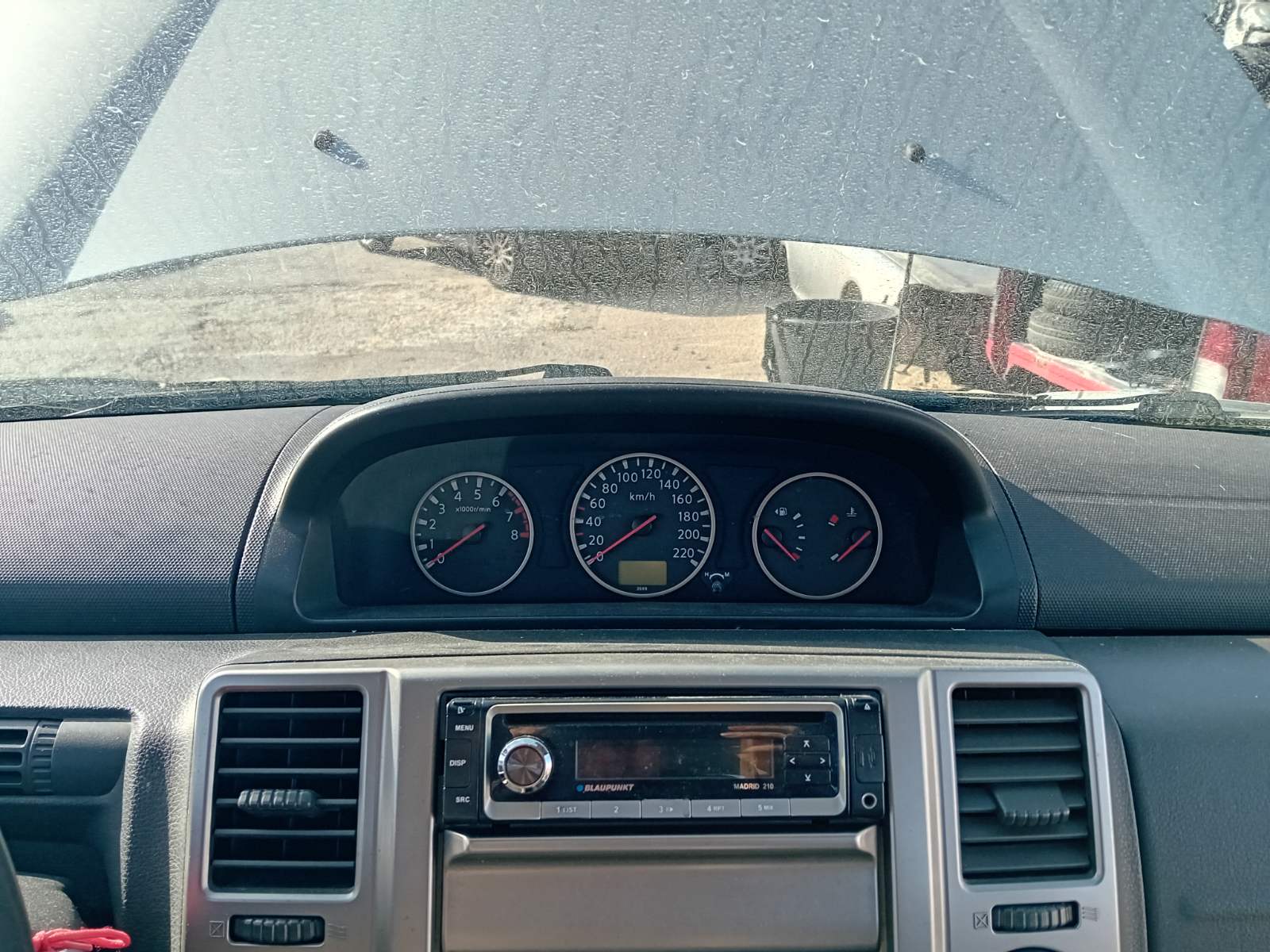 Κοντέρ Nissan Xtrail ’05 Προσφορά