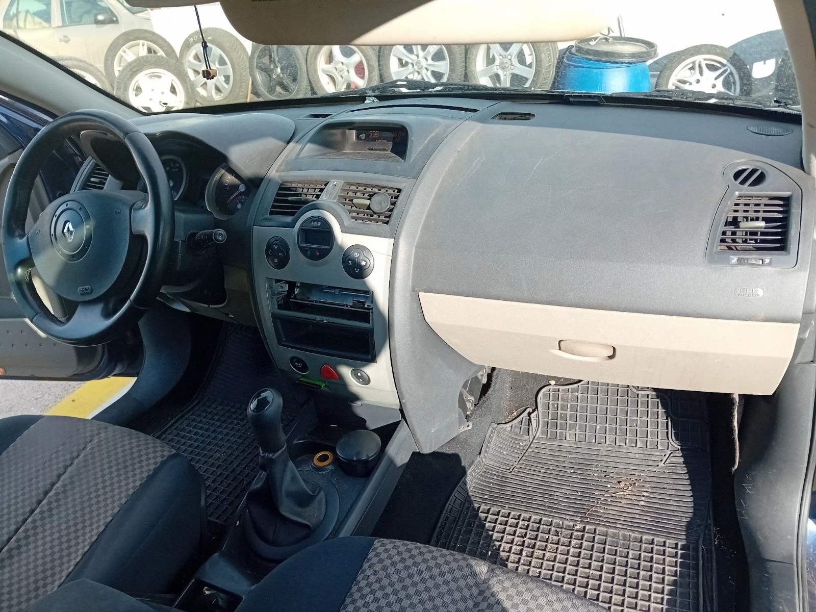 Χειρόφρενο Renault Megane ’05 Προσφορά