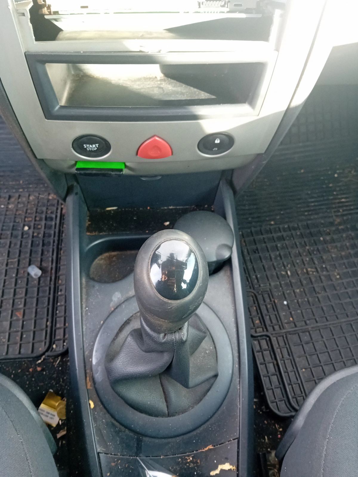 Διακόπτης Αλάρμ Renault Megane ’05 Προσφορά