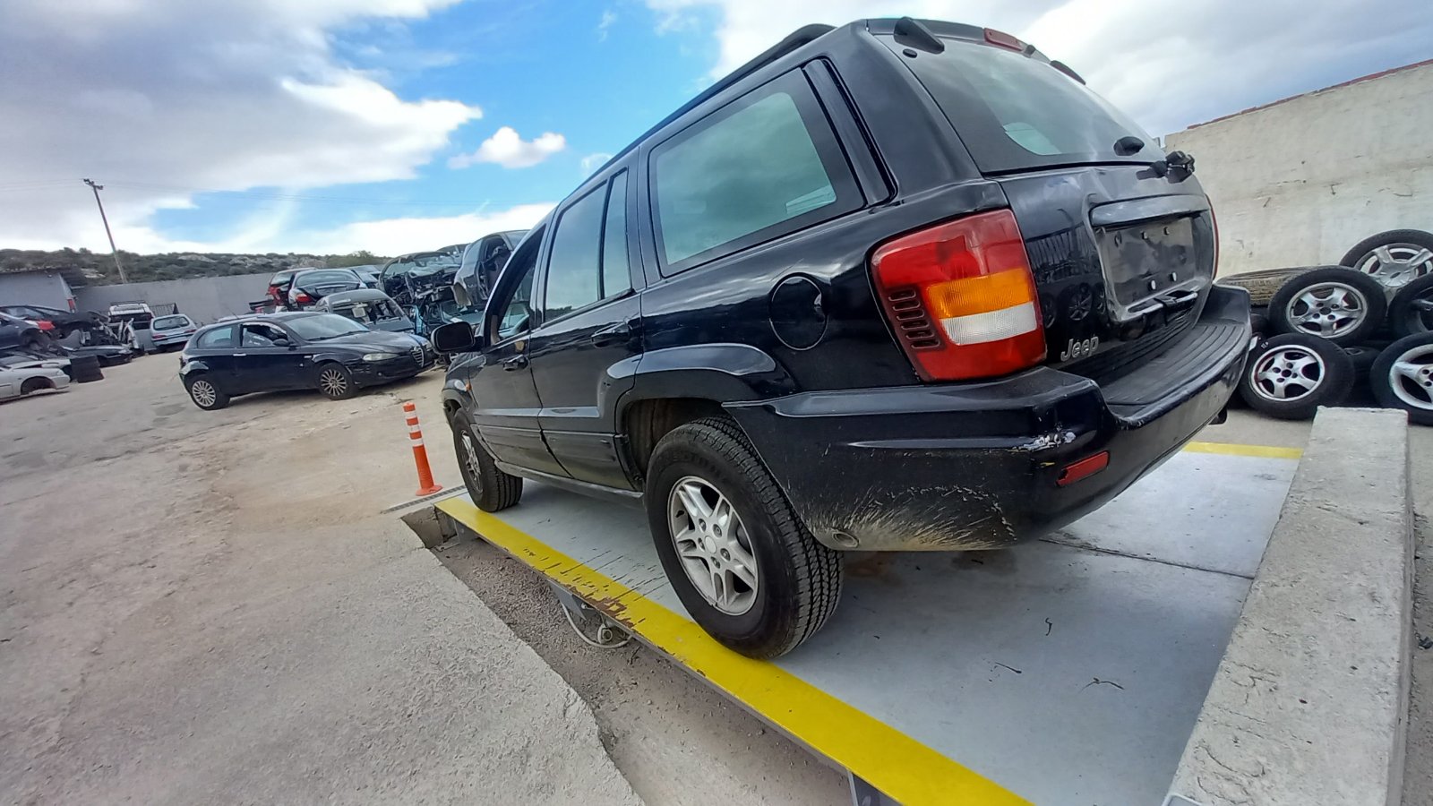 Φτερά Πίσω Jeep Grand Cherokee ’03 Προσφορά