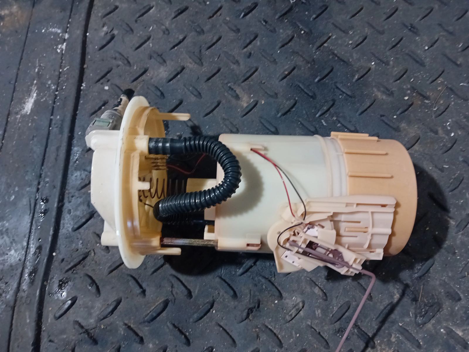 Αντλία Βενζίνης Renault Megane ’05 Προσφορά