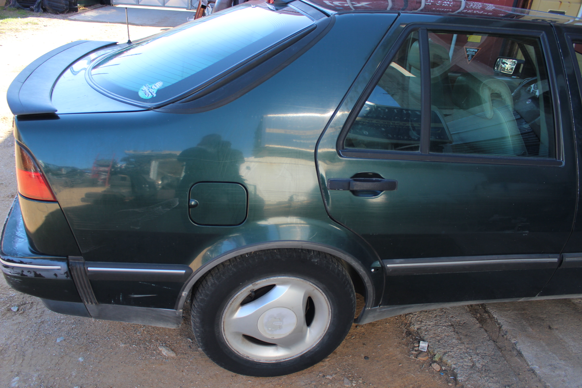 Πορτάκι Ρεζερβουάρ Saab 9000 ’95 Προσφορά
