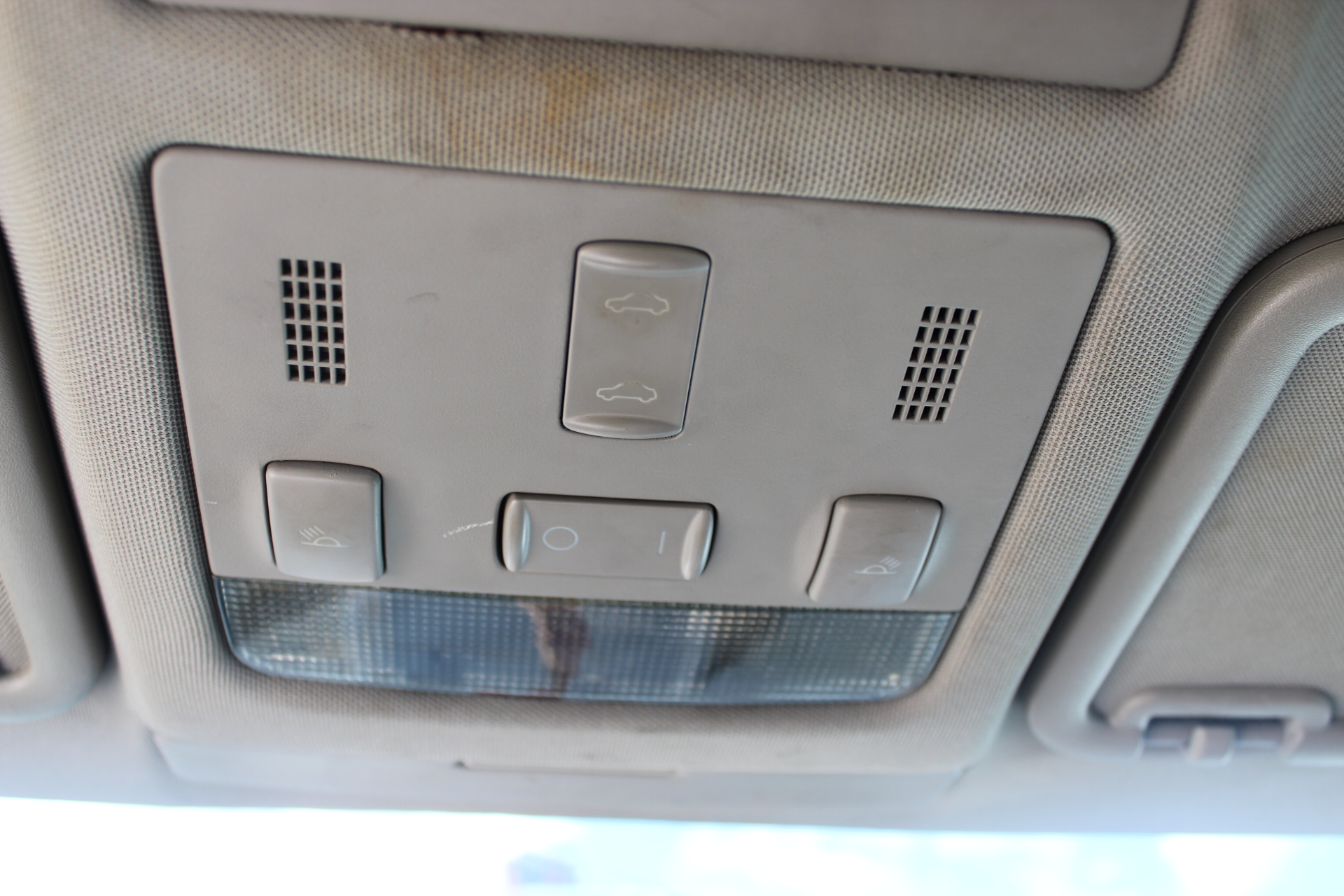 Πλαφονιέρα Εμπρός Audi A2 ’02 Προσφορά