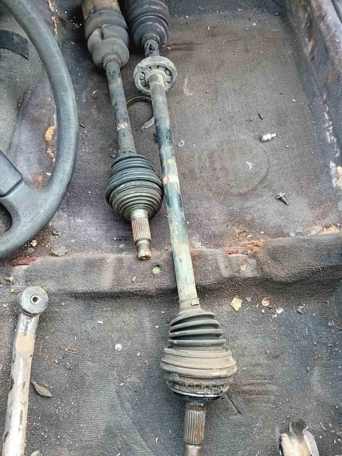 Ημιαξόνιο Αριστερό-Δεξί Honda Civic ’92 Προσφορά