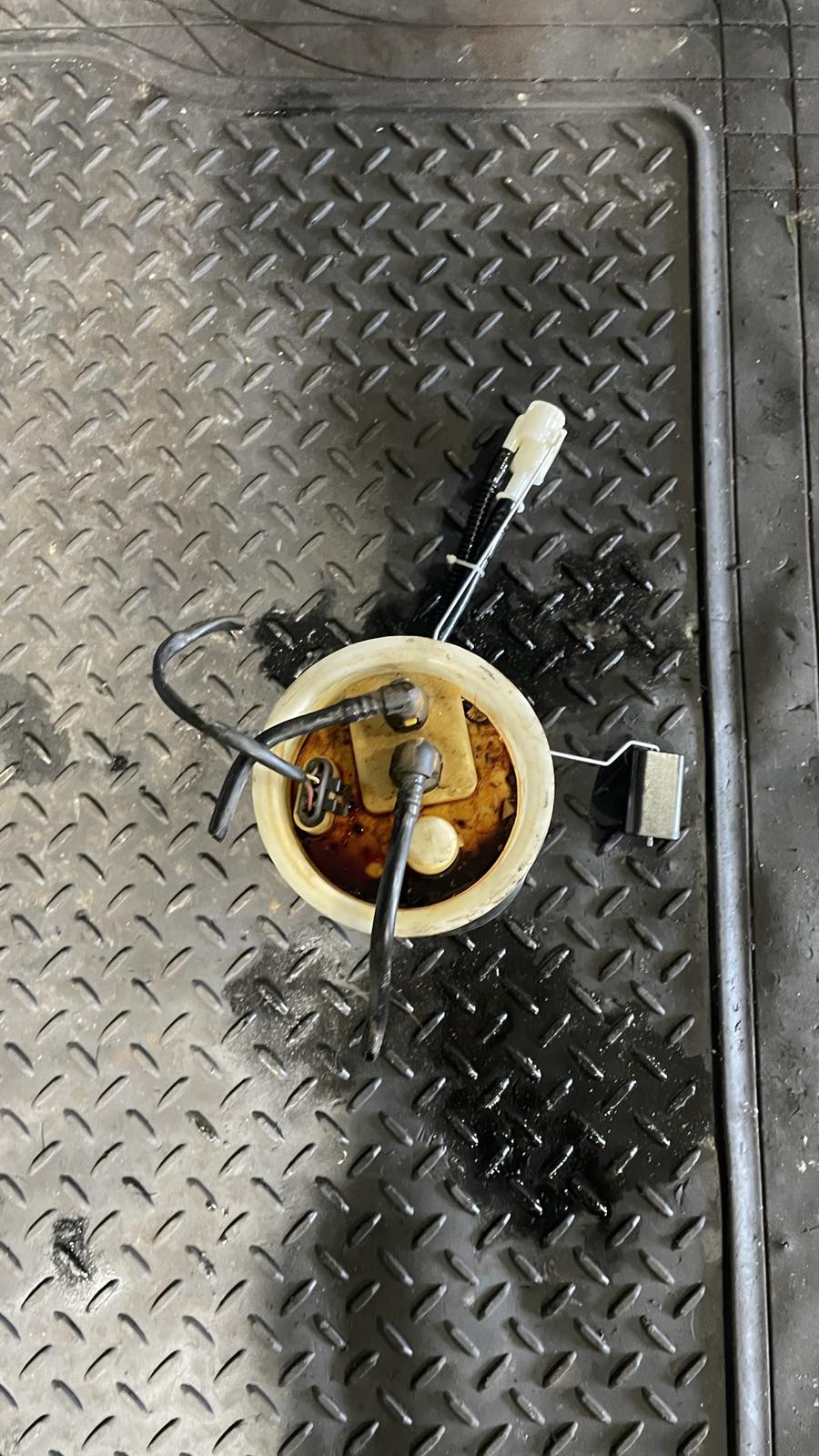 Αντλία Βενζίνης Mercedes ML 320 ’98