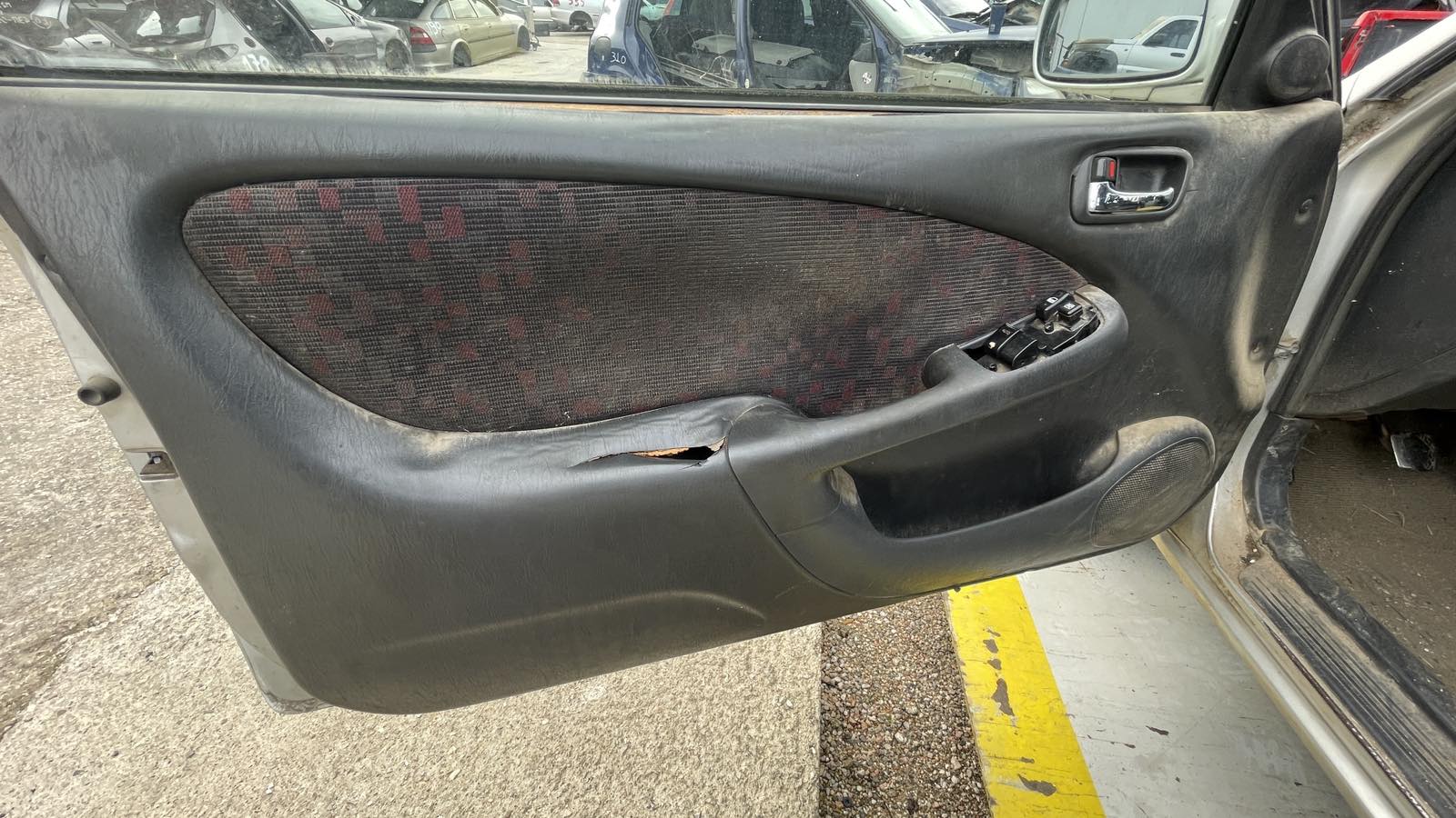 Γρύλλοι Παραθύρων Ηλεκτρικοί Toyota Corolla ’01 Προσφορά