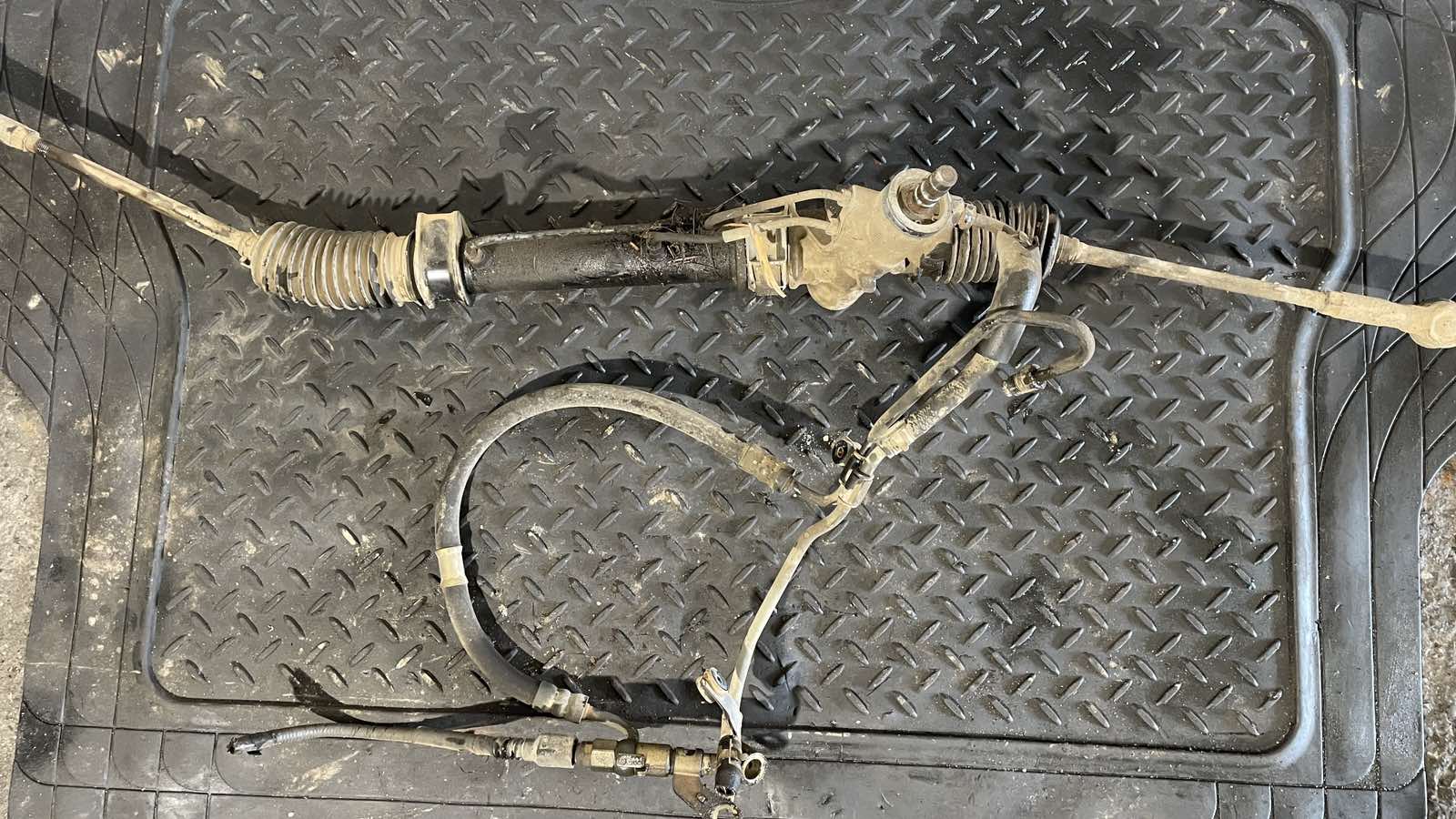 Κρεμαργιέρα Toyota Corolla ’01 Προσφορά