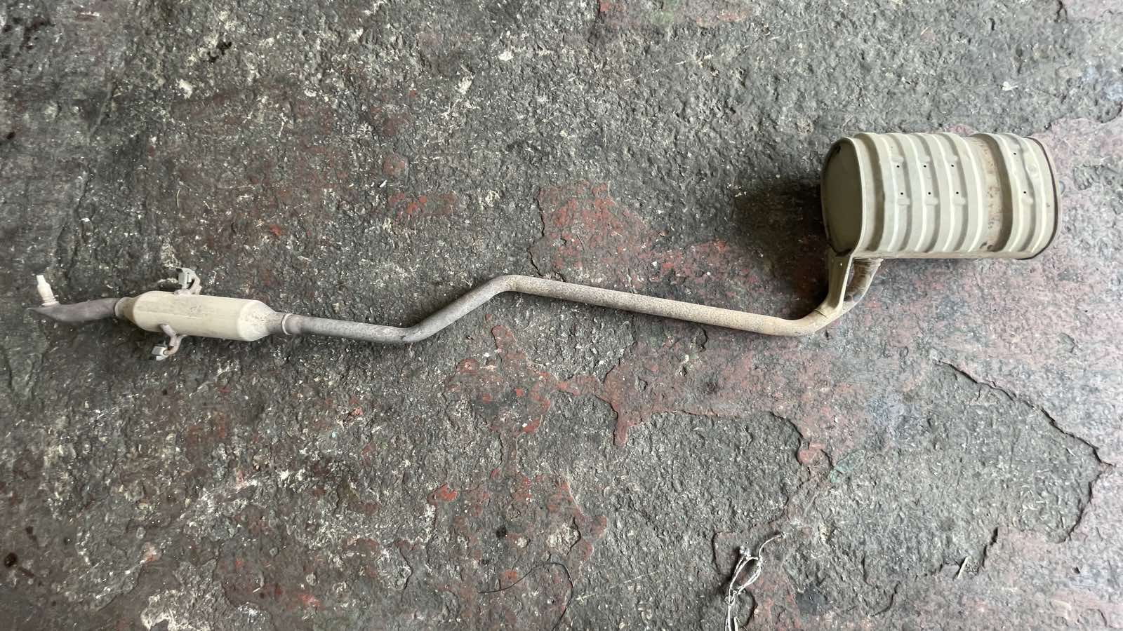 Τελικό Καζανάκι Εξάτμισης Toyota Corolla ’01 Προσφορά