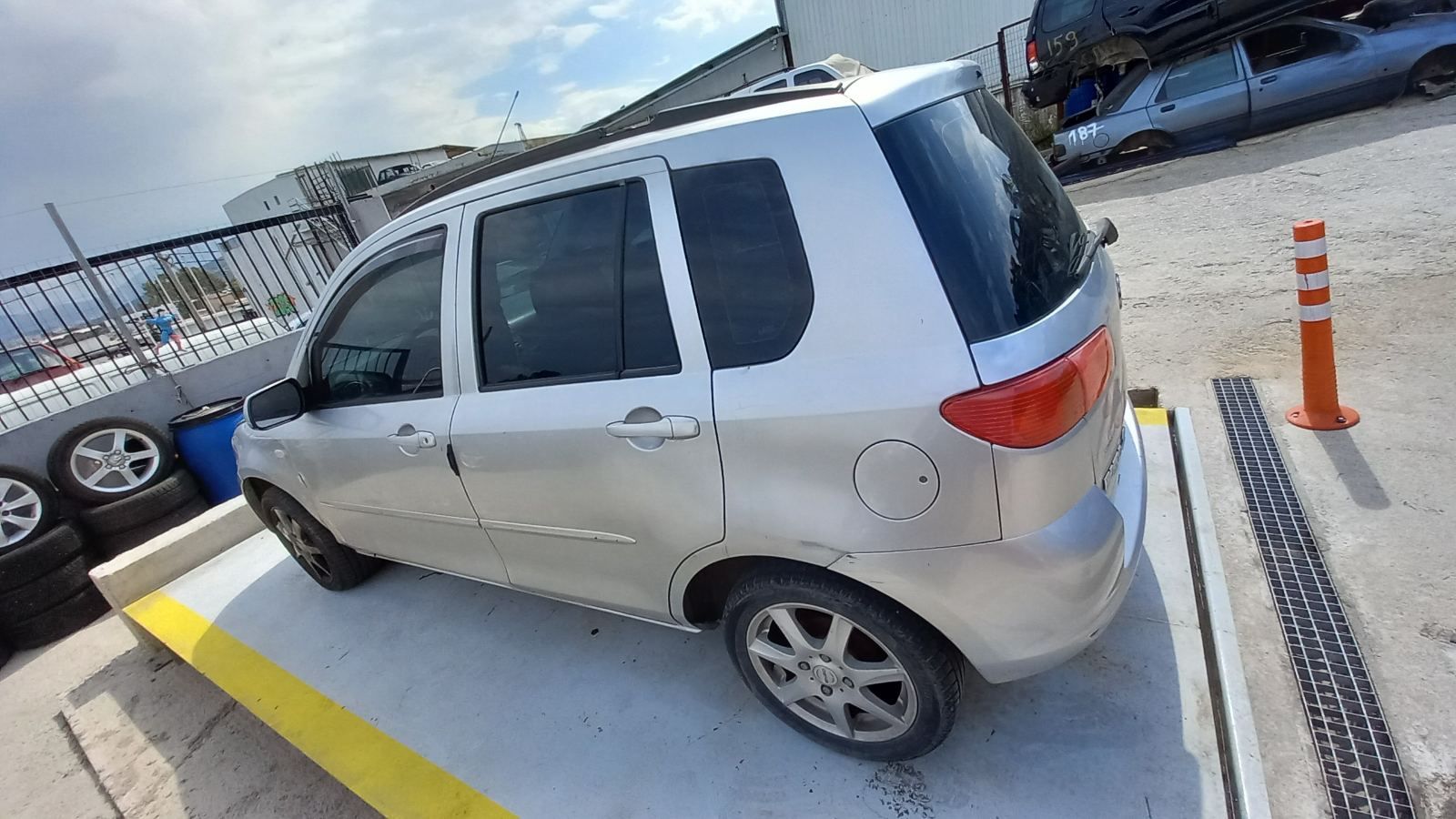 Φτερά Πίσω Mazda 2 ’03 Προσφορά