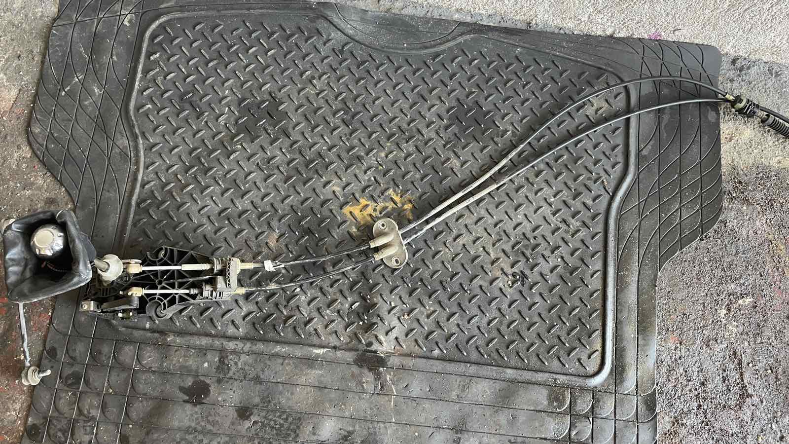 Ντίζες Ταχυτήτων Mazda 2 ’03 Προσφορά