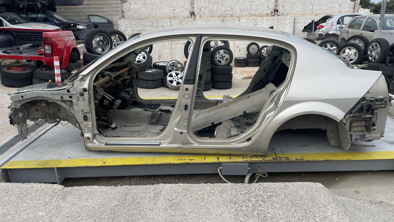 Κολώνα Οδηγού-Συνοδηγού Renault Megane ’07 Σούπερ Προσφορά Μήνα