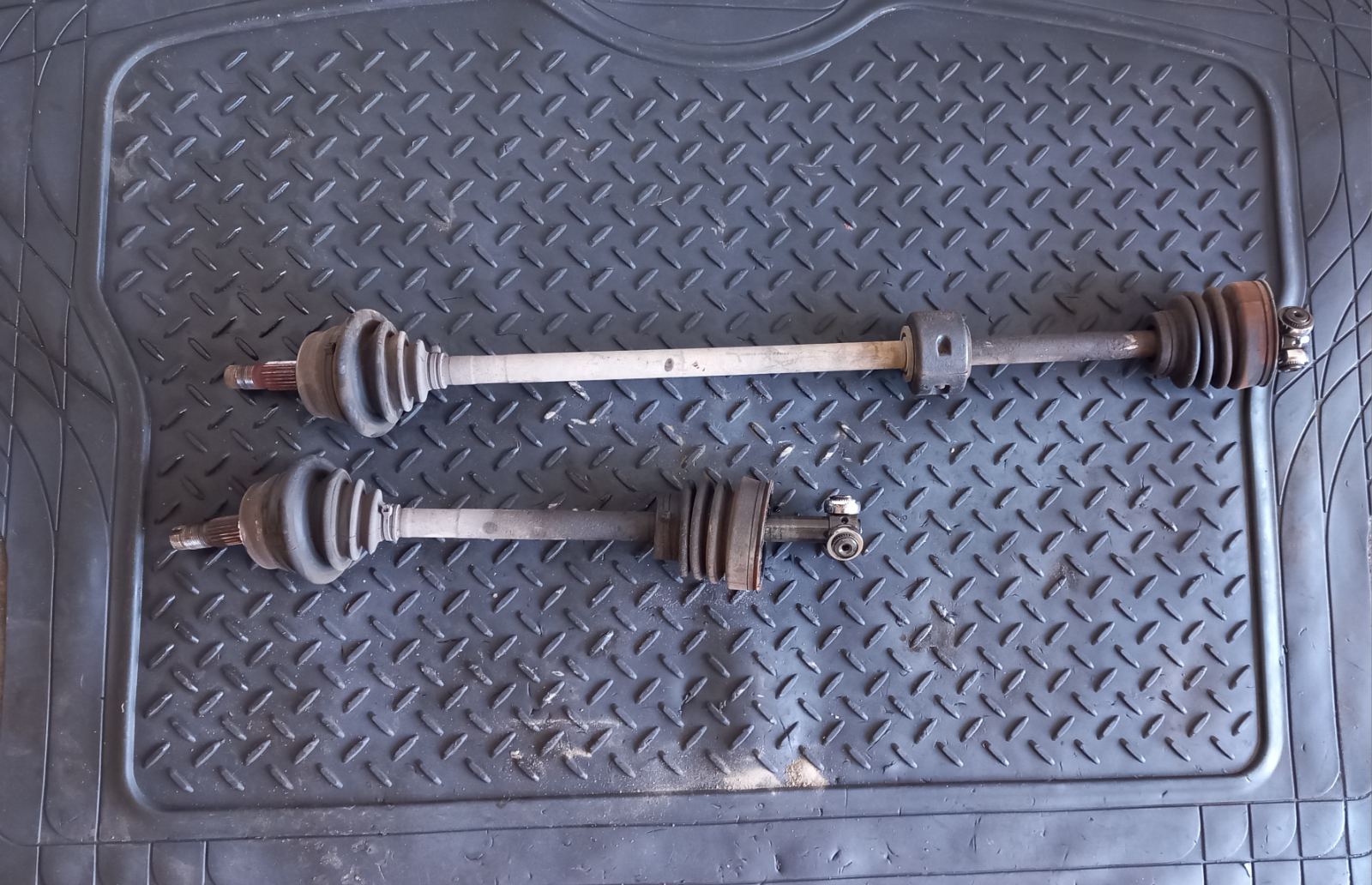 Ημιαξόνιο Αριστερό-Δεξί Fiat Tipo ’91 Προσφορά