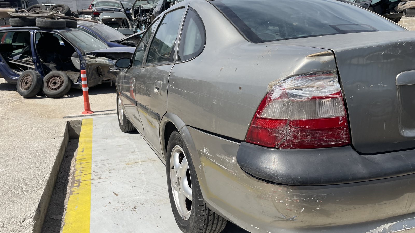 Φτερά Πίσω Opel Vectra B ’98 Προσφορά