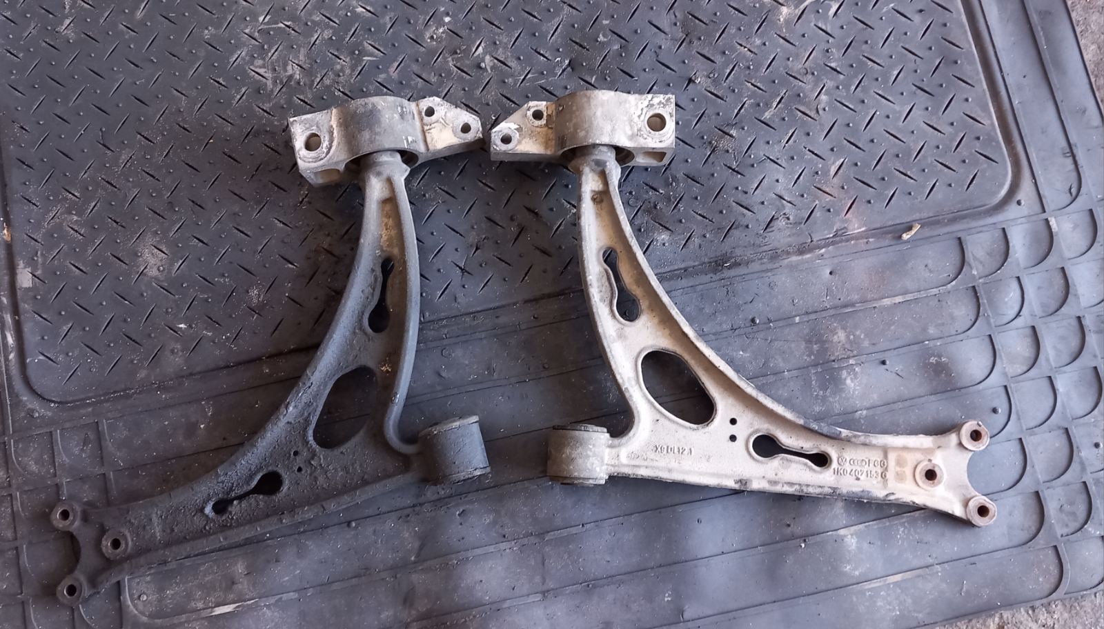 Ψαλίδια Skoda Octavia ’06 Προσφορά