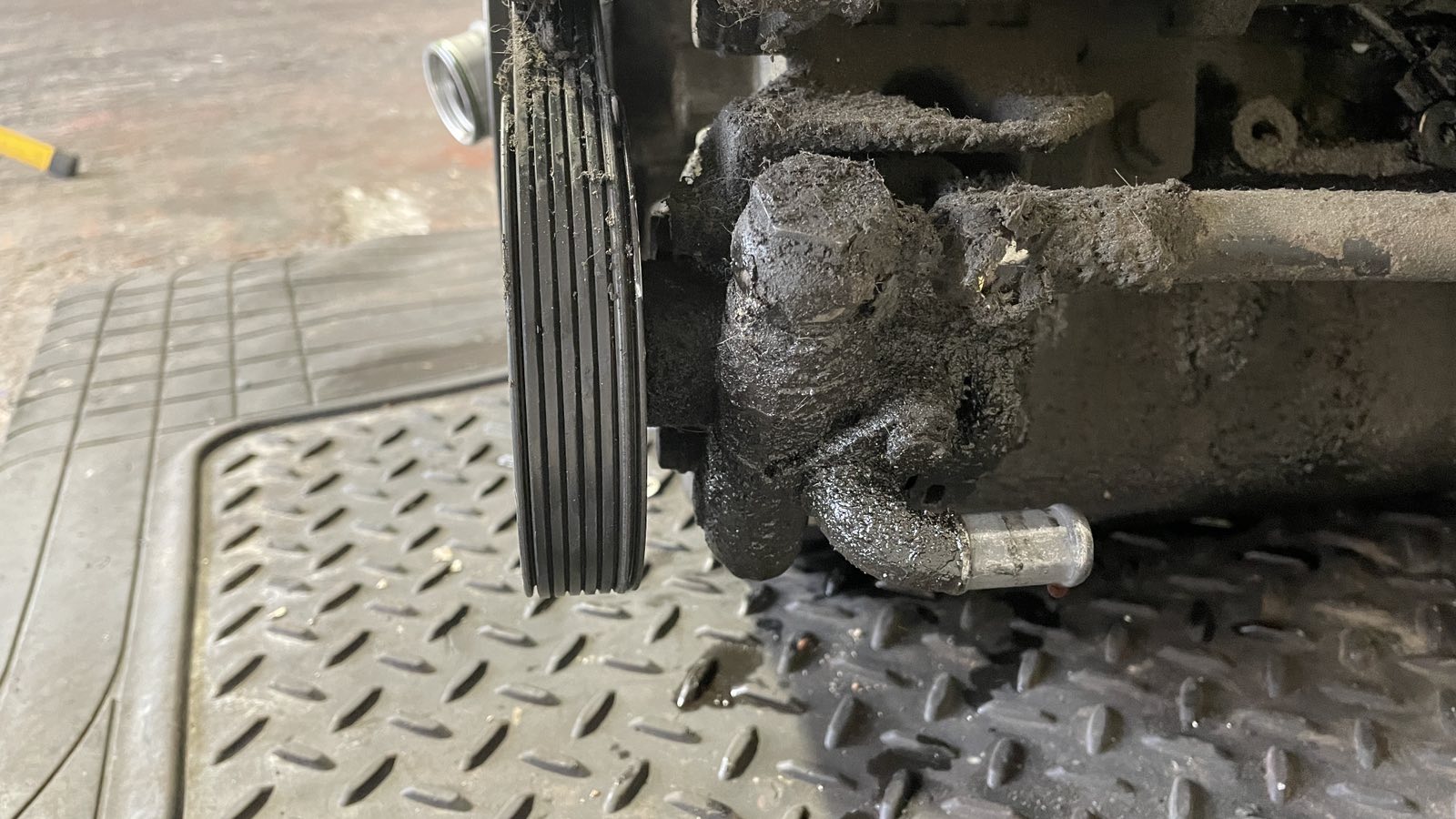 Αντλία Υδραυλικού Τιμονιού Skoda Octavia ’04 Προσφορά