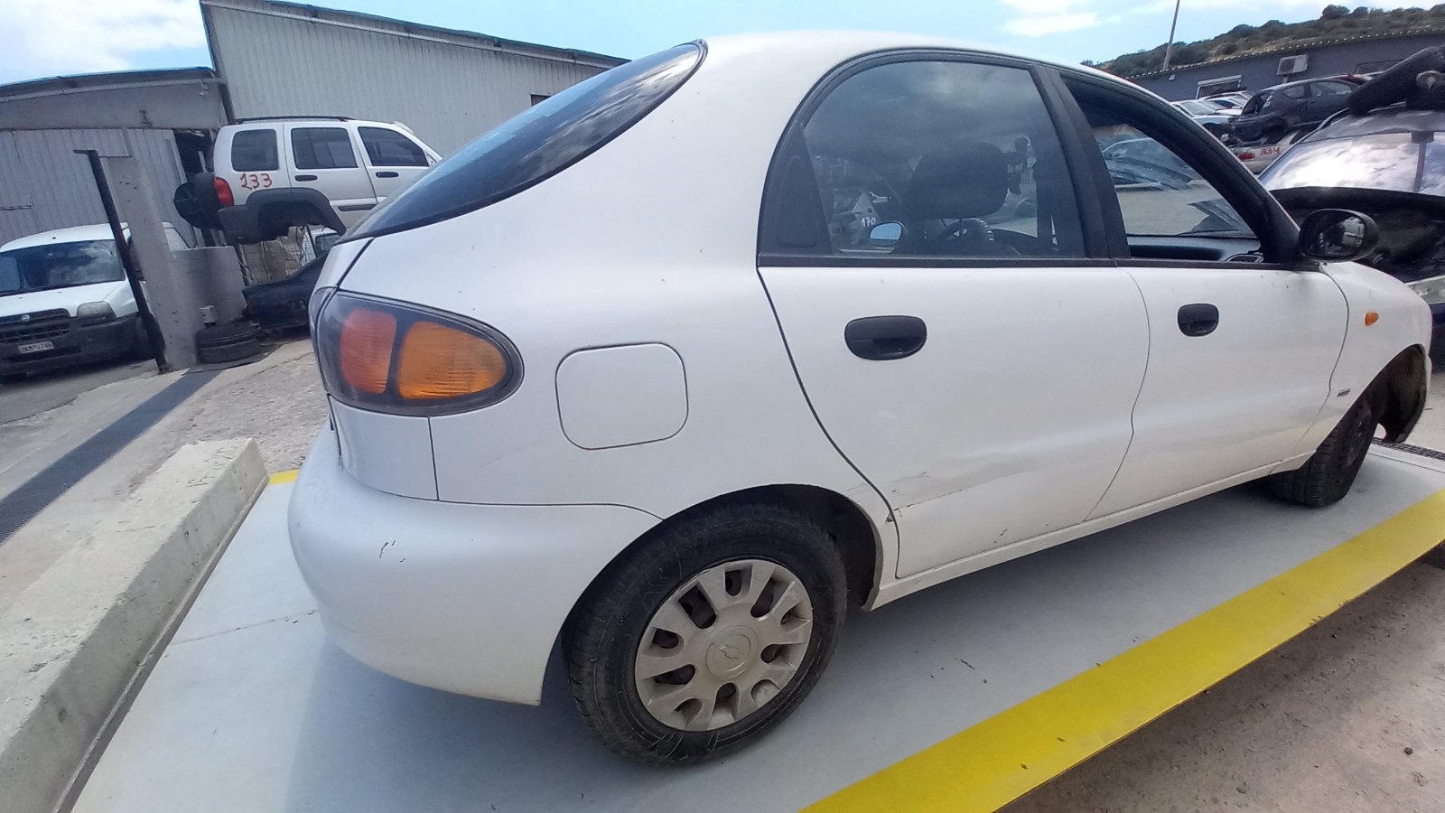 Πλαϊνή Πάντα Daewoo Lanos ’00 Προσφορά