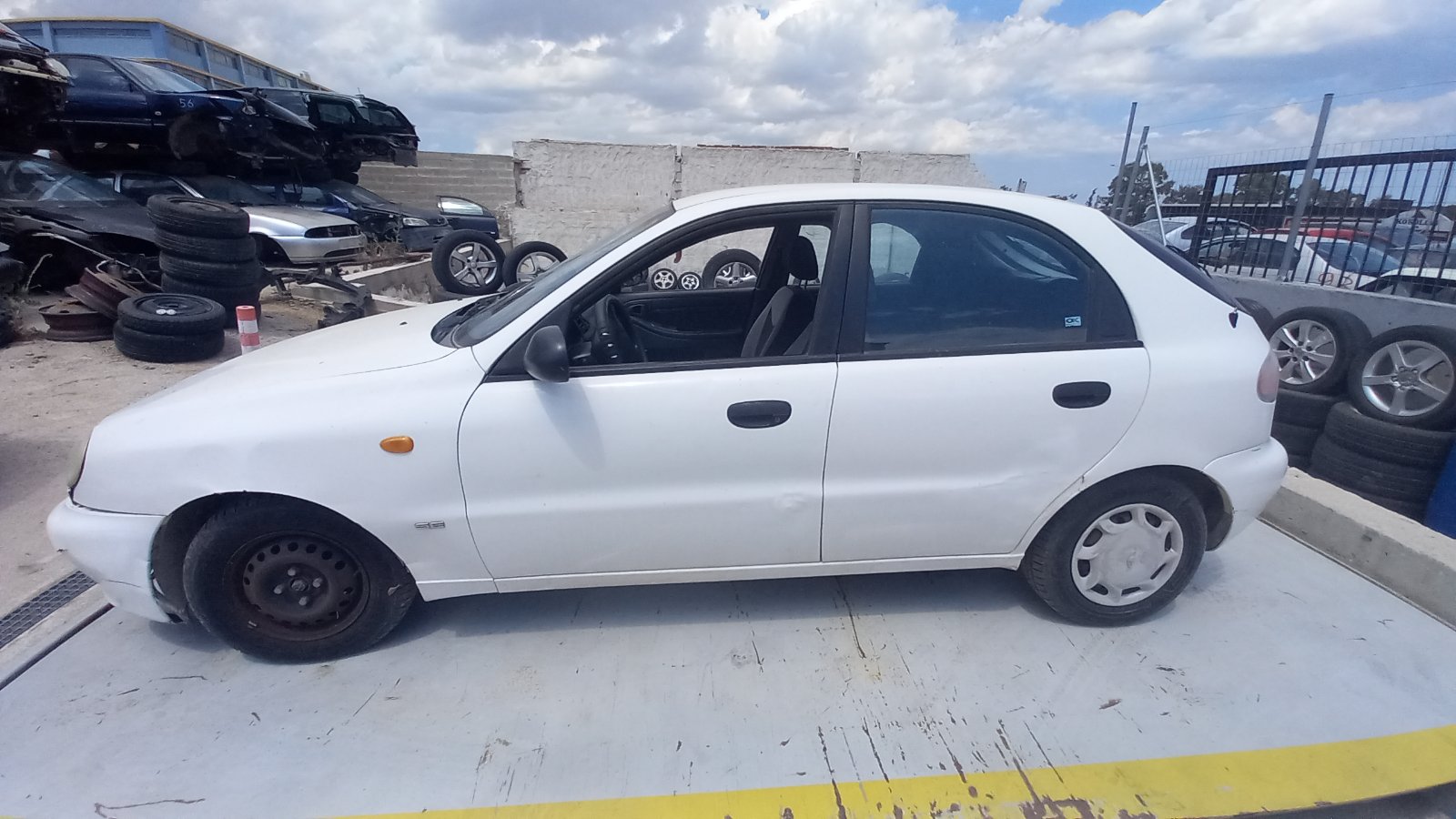 Μεντεσέδες Πορτών Daewoo Lanos ’00 Προσφορά