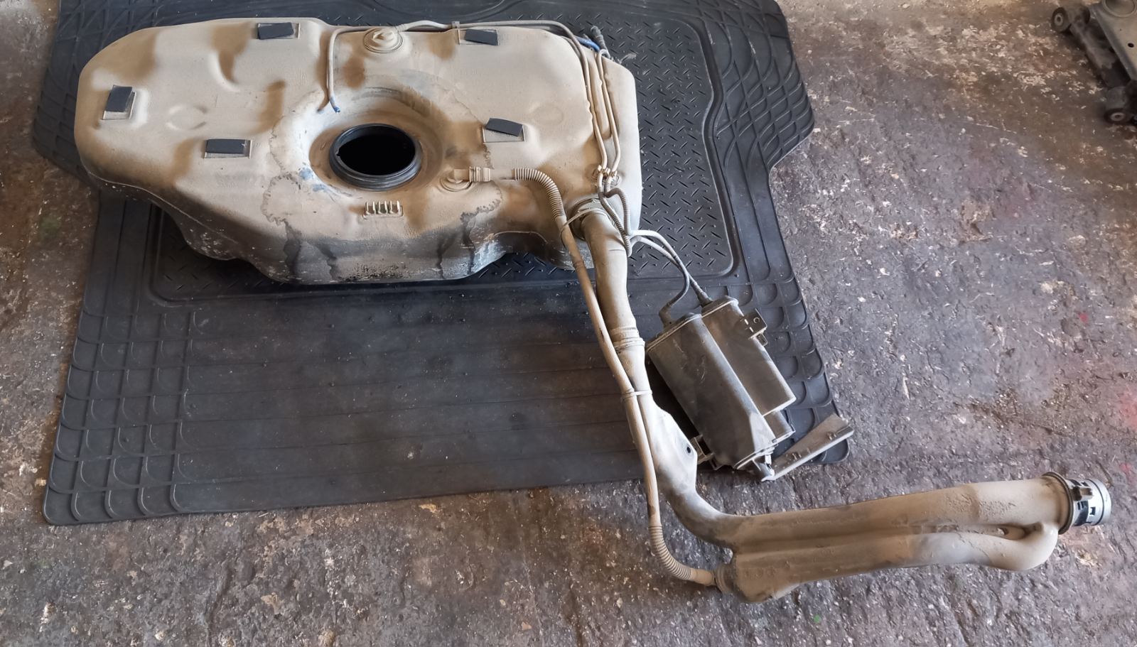 Ρεζερβουάρ Βενζίνης Opel Corsa D ’09 Προσφορά