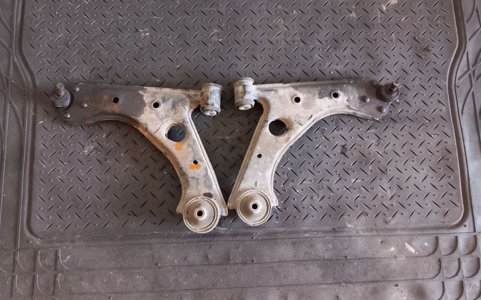 Ψαλίδια Opel Corsa D ’09 Προσφορά
