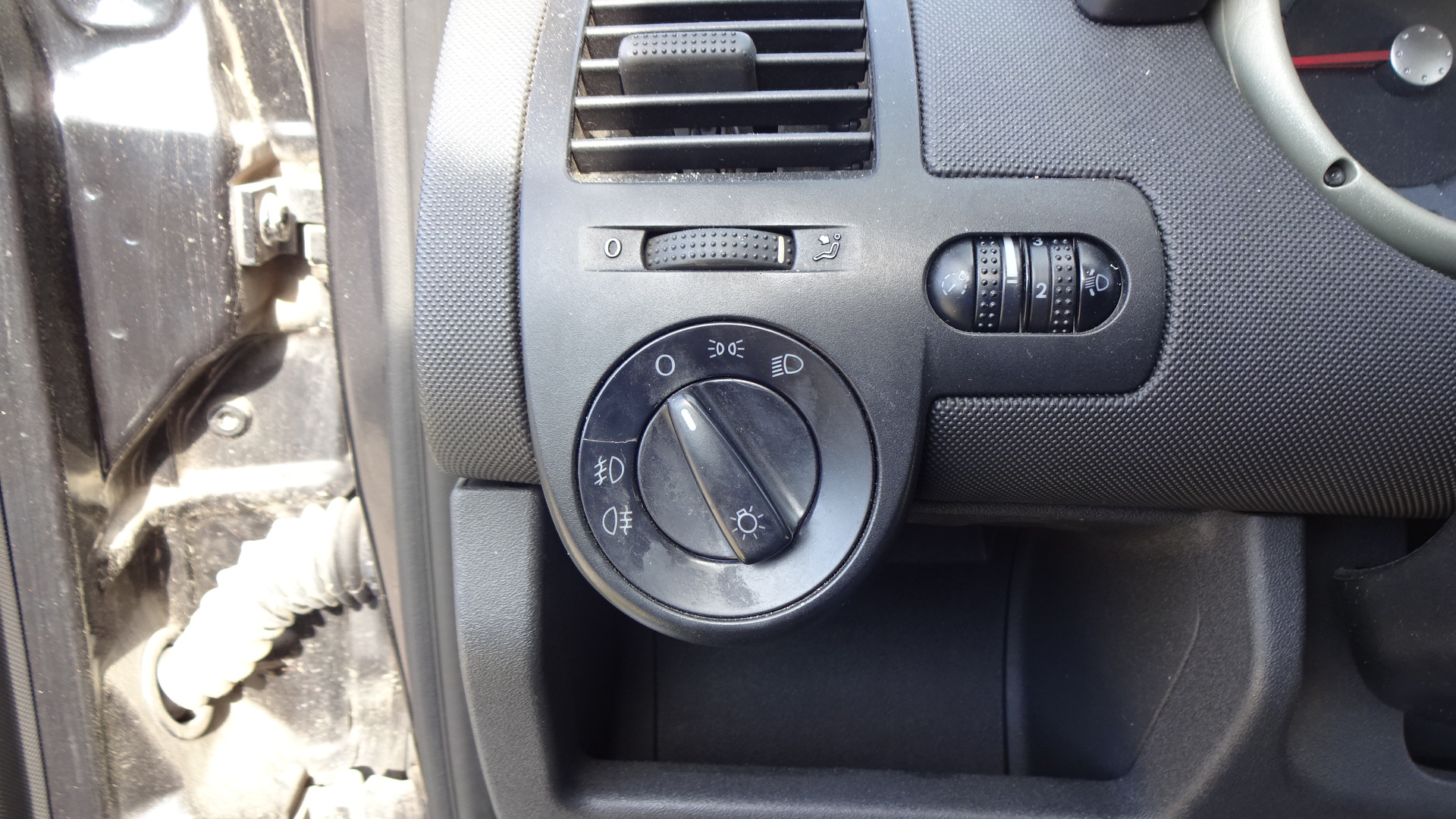 Διακόπτης Φώτων VW Polo ’01 Προσφορά