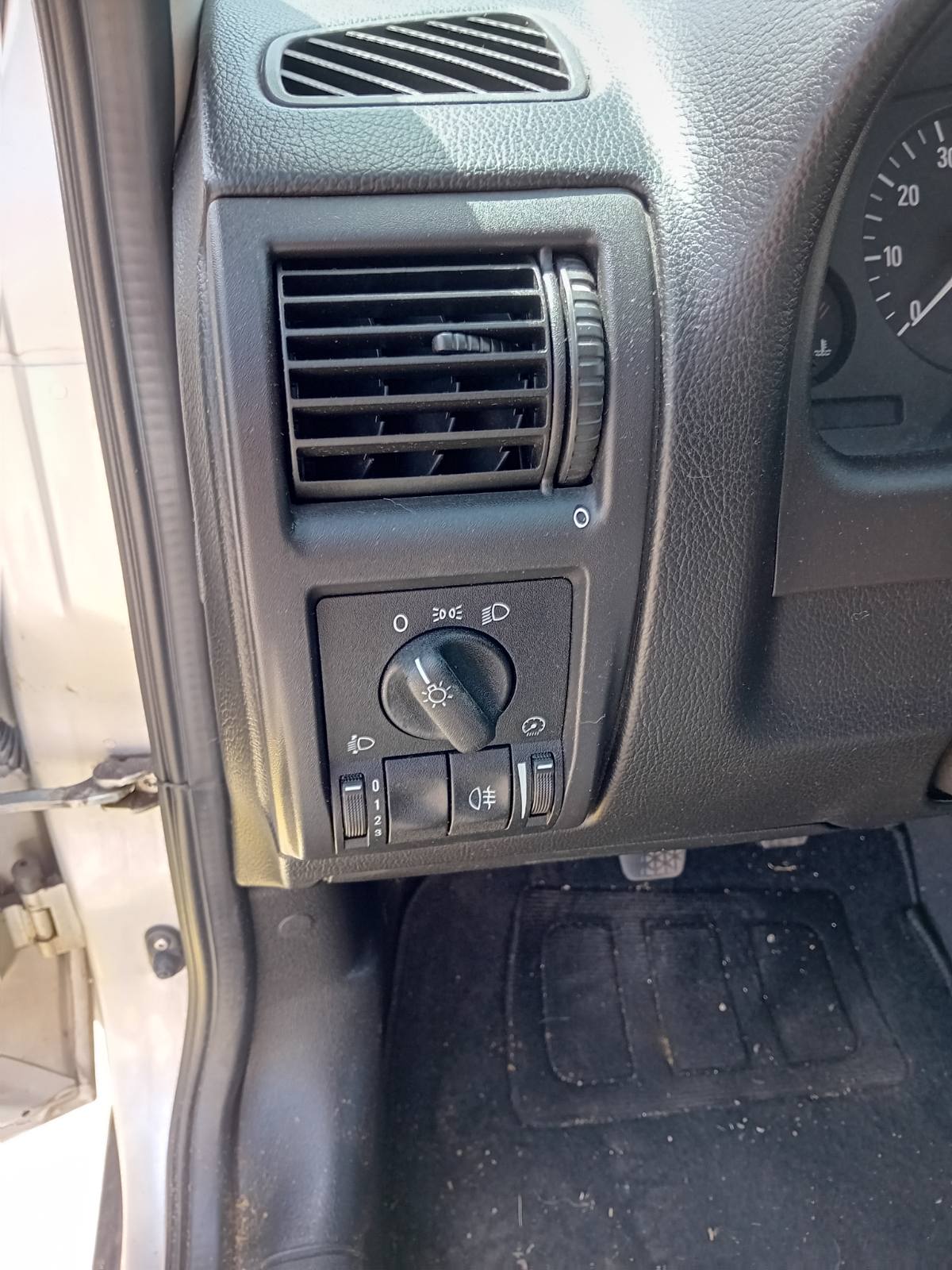 Διακόπτης Φωτών Opel Astra G ’02 Προσφορά