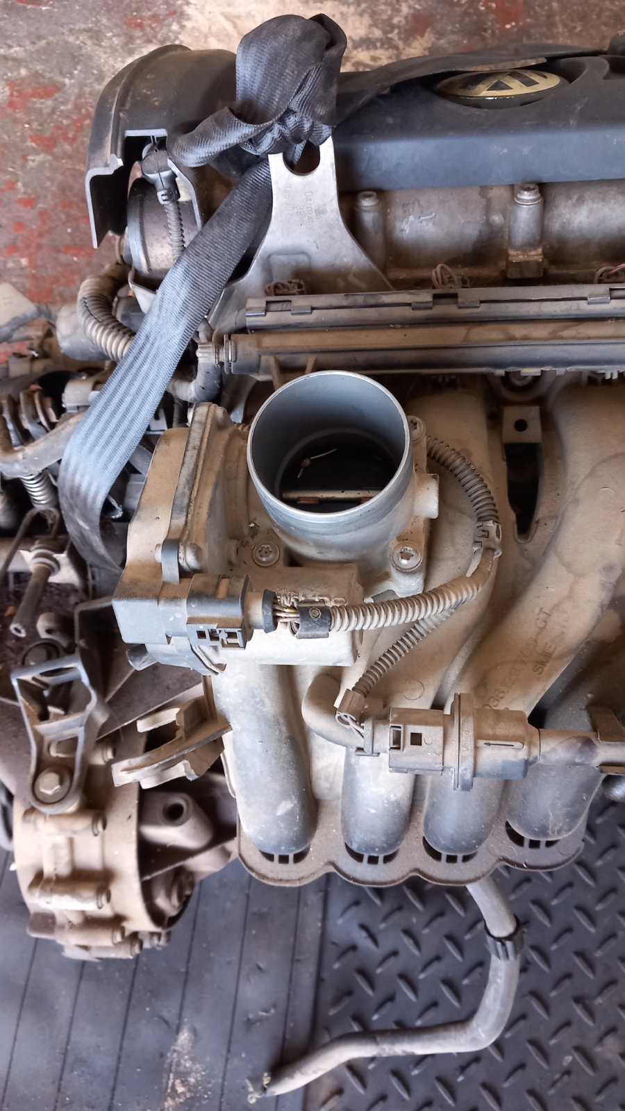 Πεταλούδα Γκαζιού VW Caddy ’08 Προσφορά