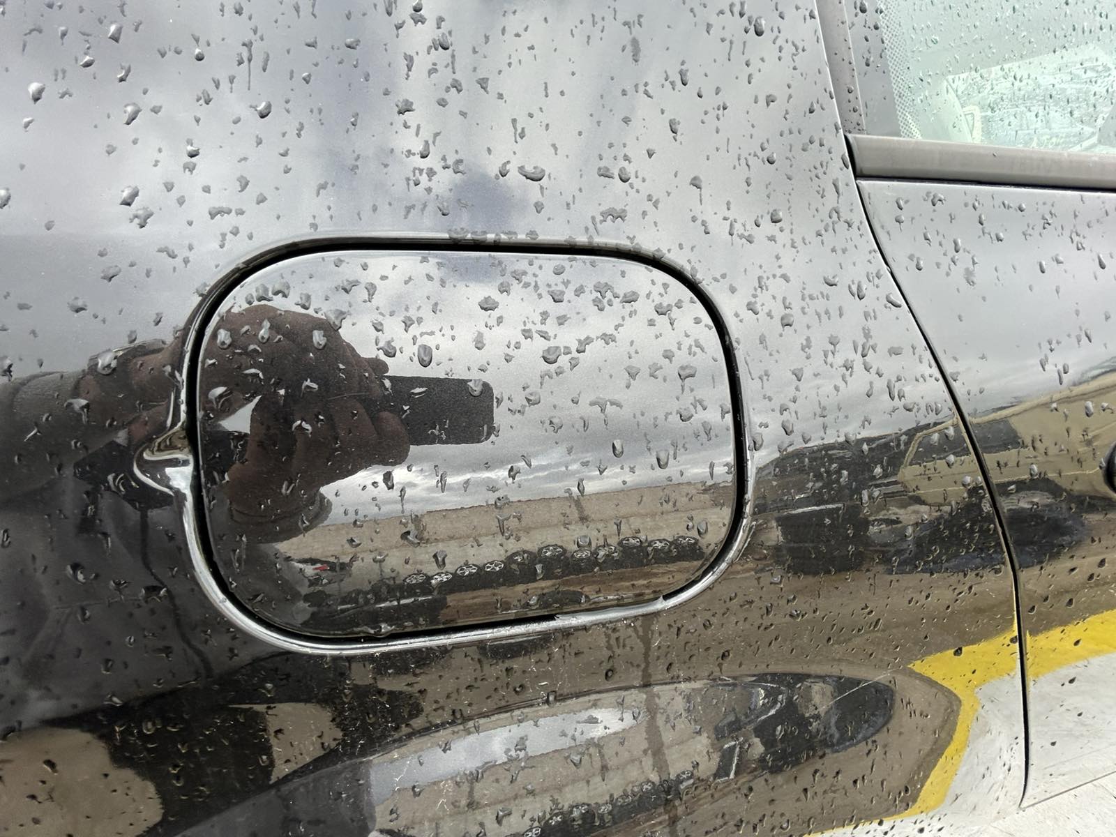 Πορτάκι Ρεζερβουάρ Renault Megane ’04 Προσφορά