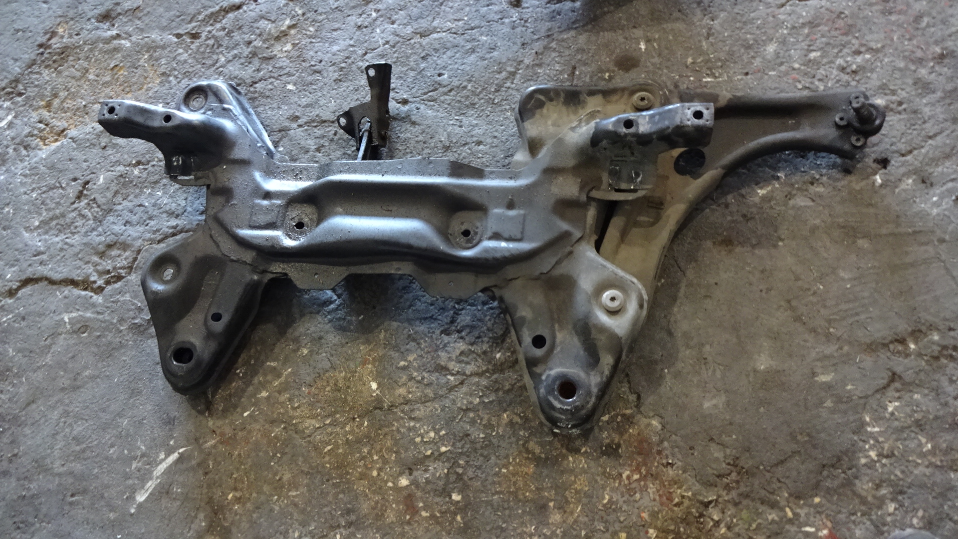 Γέφυρα Εμπρός Citroen C3 ’03 Προσφορά