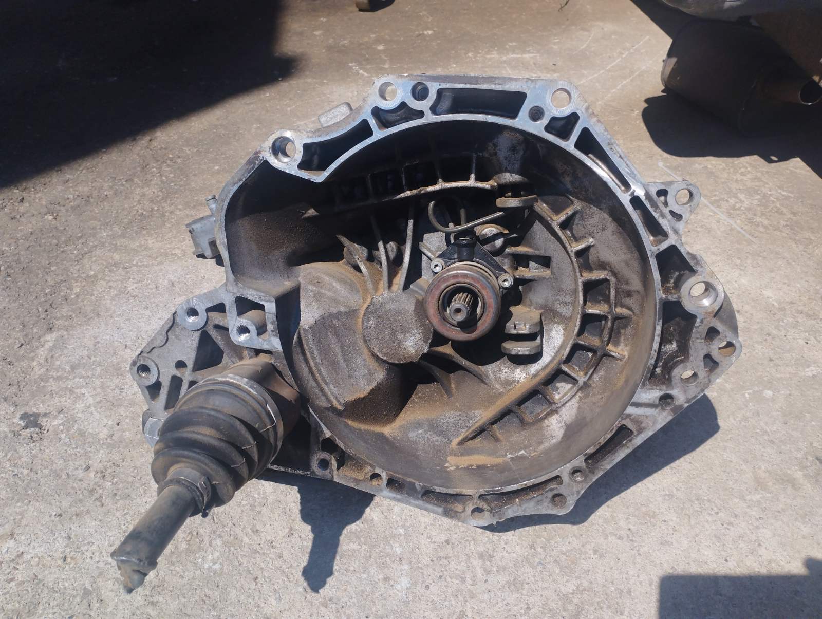 Χειροκίνητο Σασμάν Opel Corsa D ’09 Προσφορά