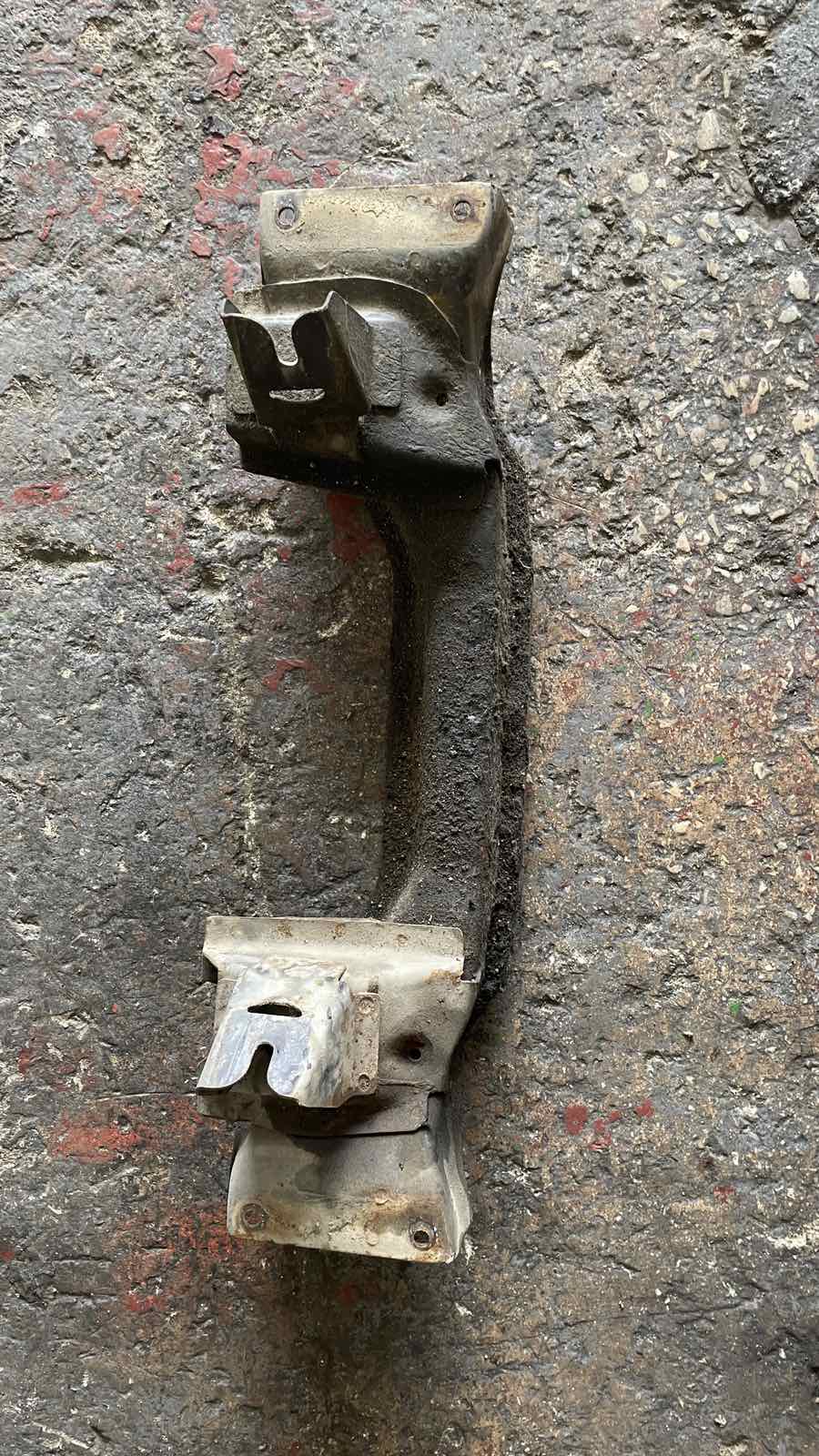 Γέφυρα Εμπρός Toyota Corolla ’76 Προσφορά