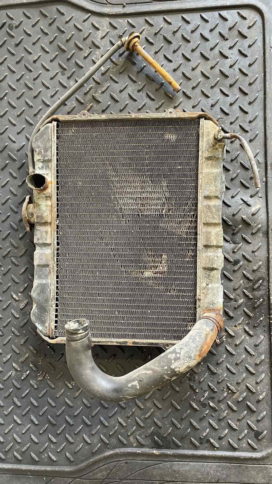 Ψυγείο Νερού Toyota Corolla ’76 Προσφορά