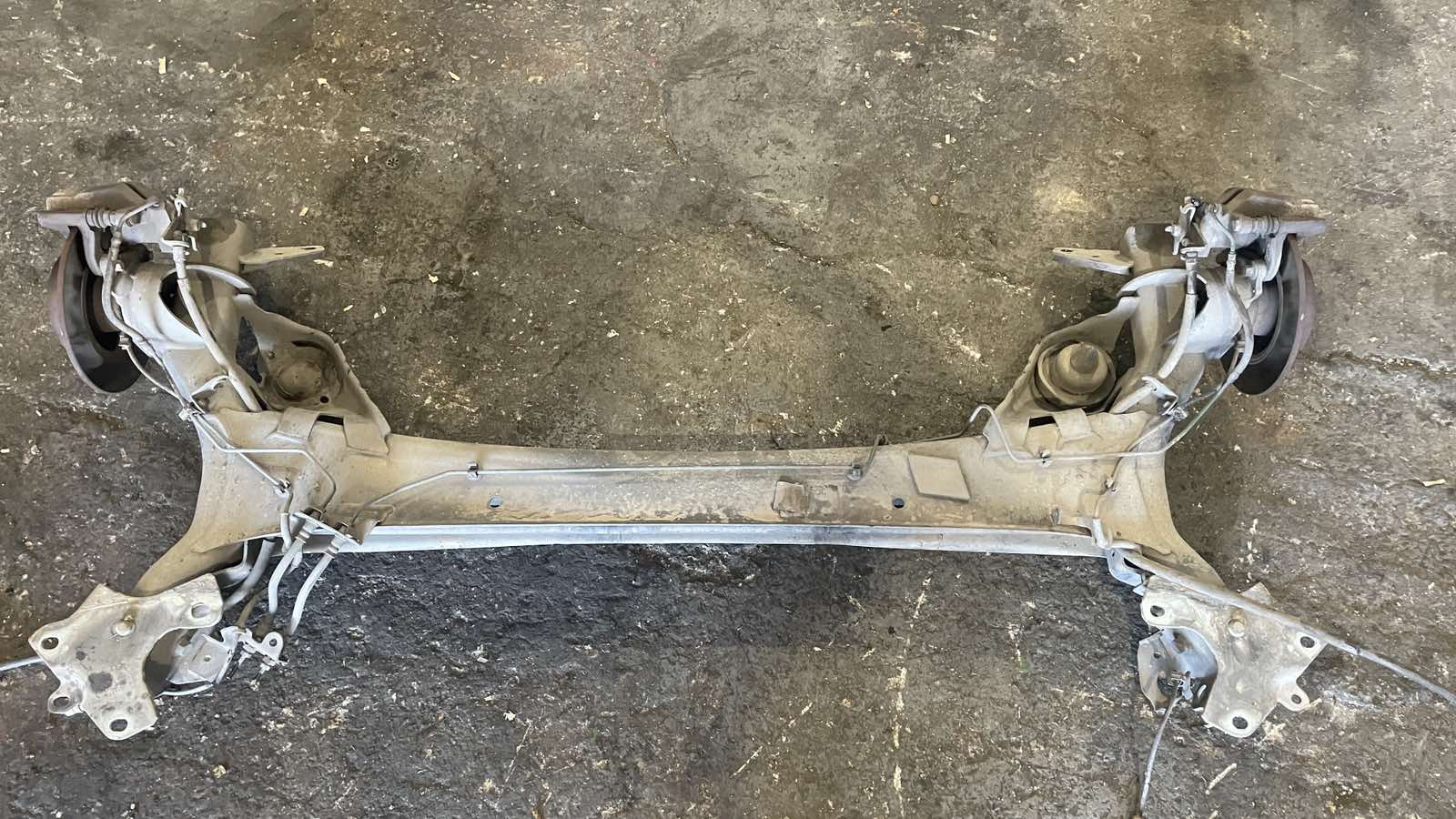 Άξονας Πίσω Renault Megane ’04 Προσφορά