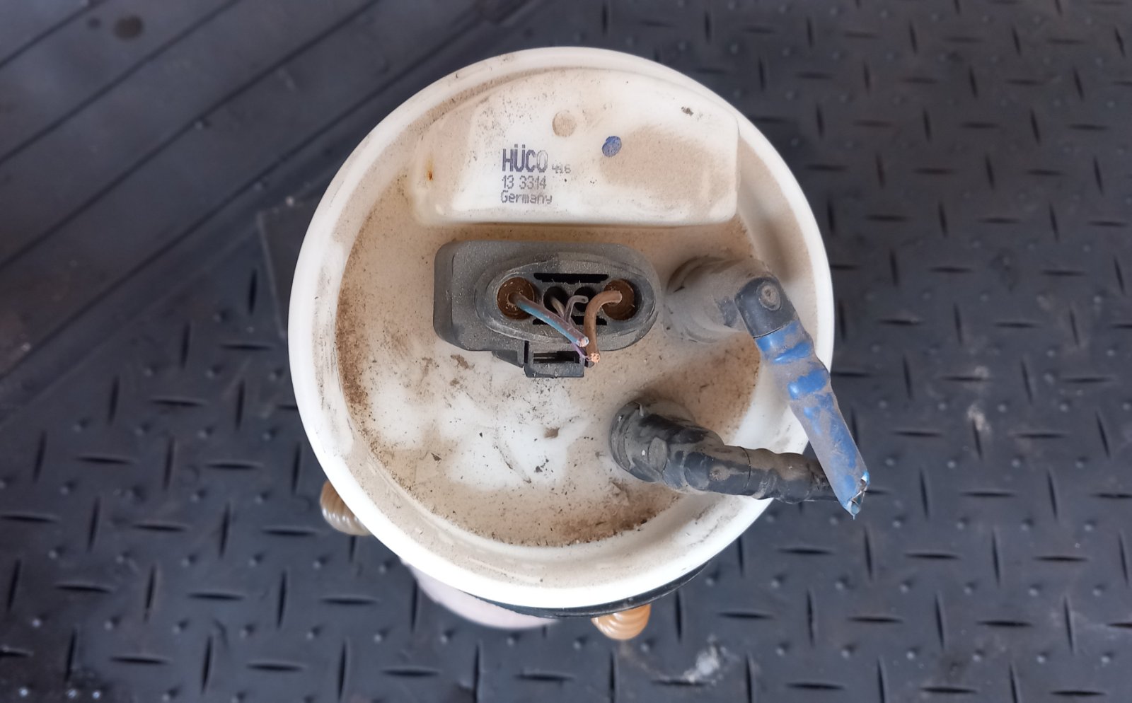 Αντλία Βενζίνης VW Golf ’00 Προσφορά