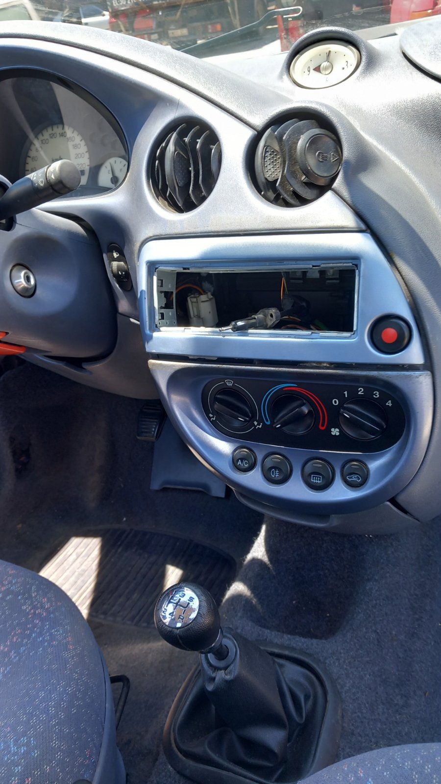 Χειριστήρια Κλιματισμού-Καλοριφέρ Ford Ka ’97 Προσφορά