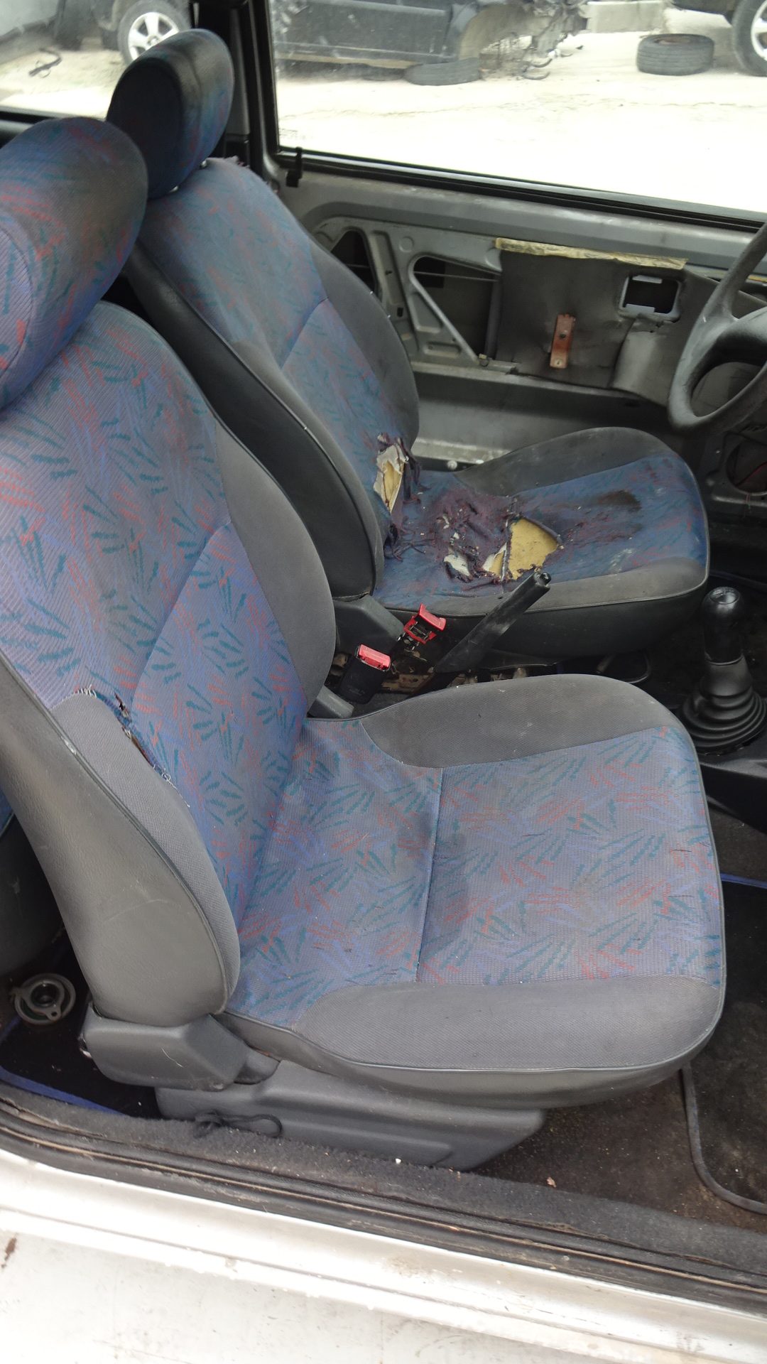 Χειρόφρενο Citroen Saxo ’99 Προσφορά