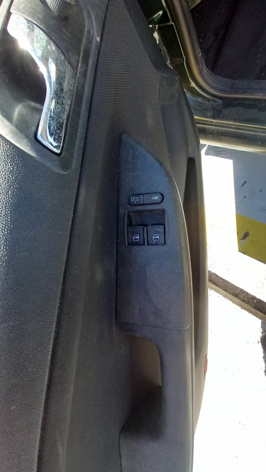 Διακόπτης Παραθύρων Skoda Fabia ’04 Προσφορά