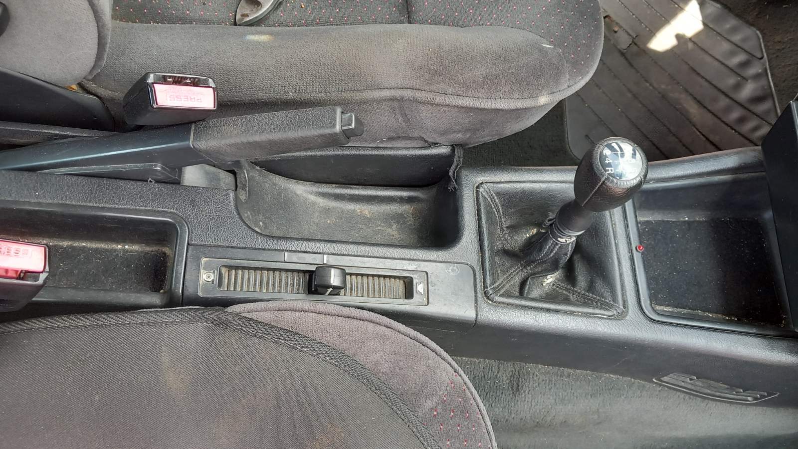 Λεβιές Ταχυτήτων Citroen Xantia ’94 Προσφορά