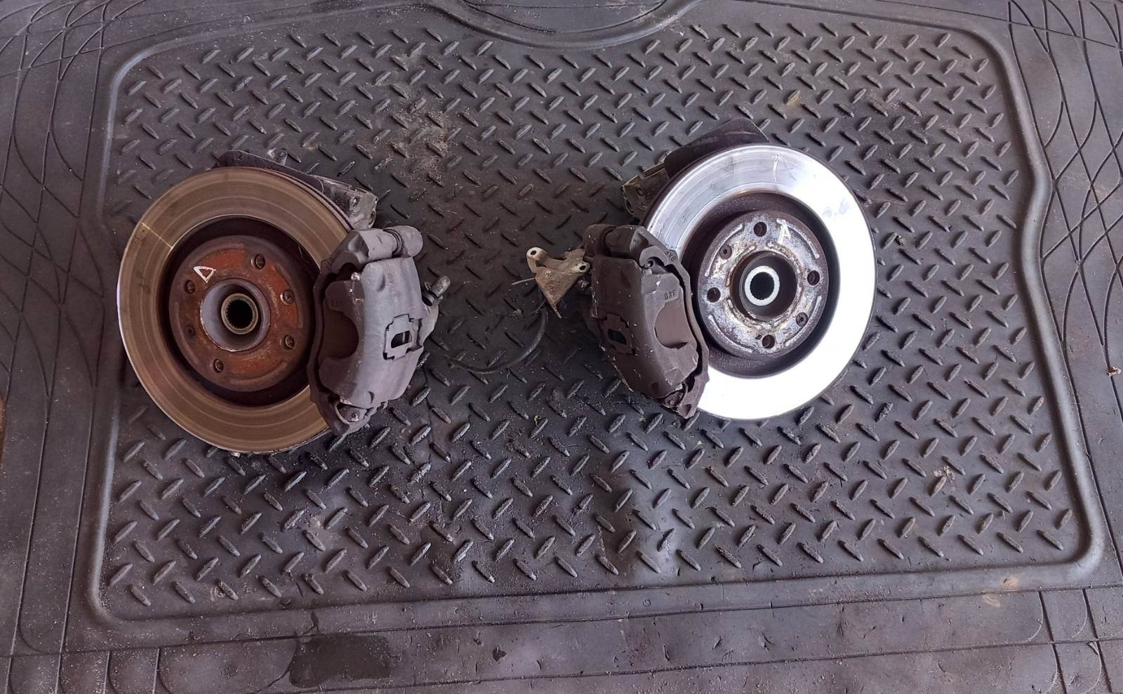 Δαγκάνες Εμπρός-Πίσω Citroen Xantia ’94 Προσφορά