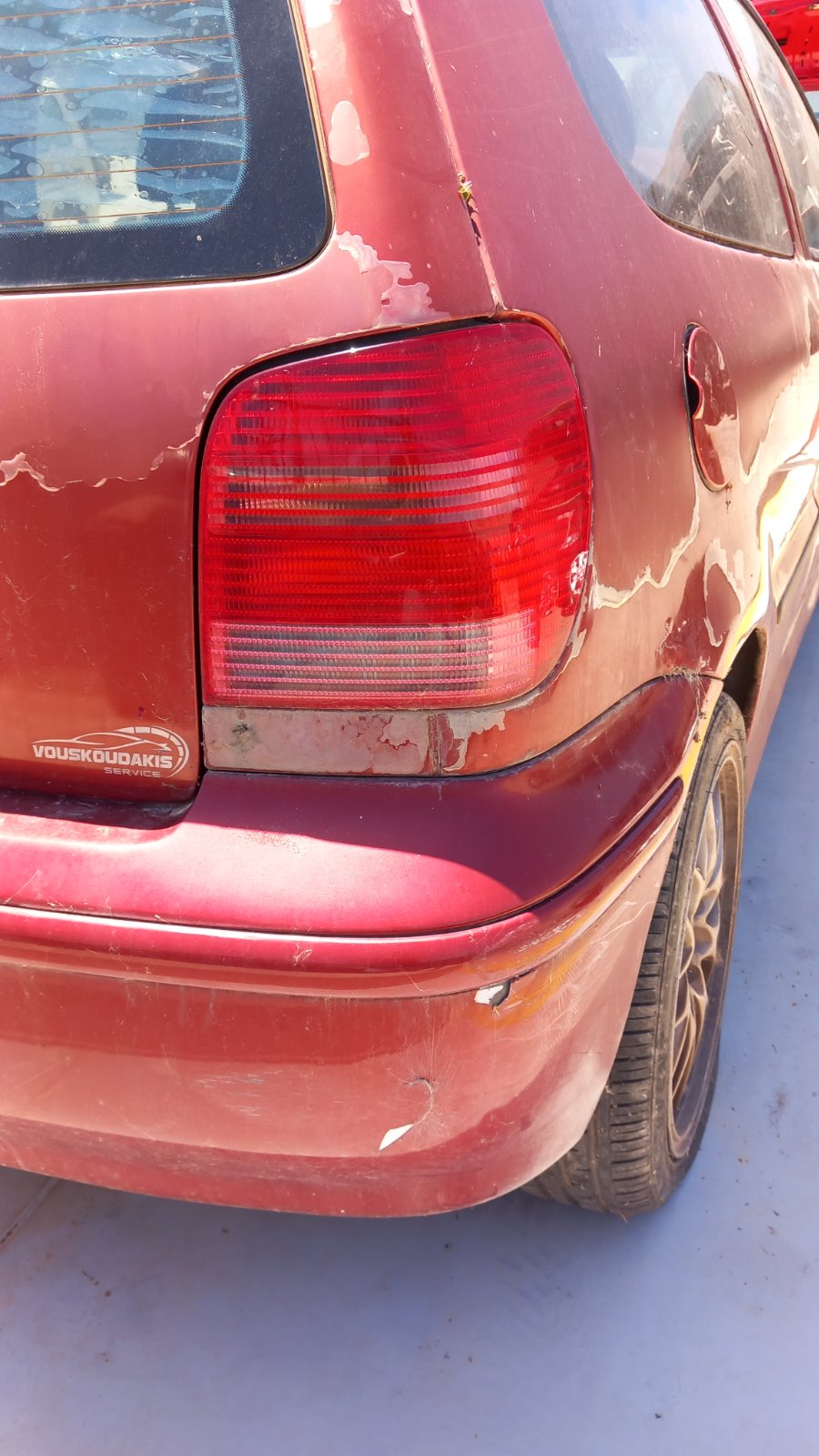 Φανάρια Πίσω Volkswagen Polo ’01 Προσφορά