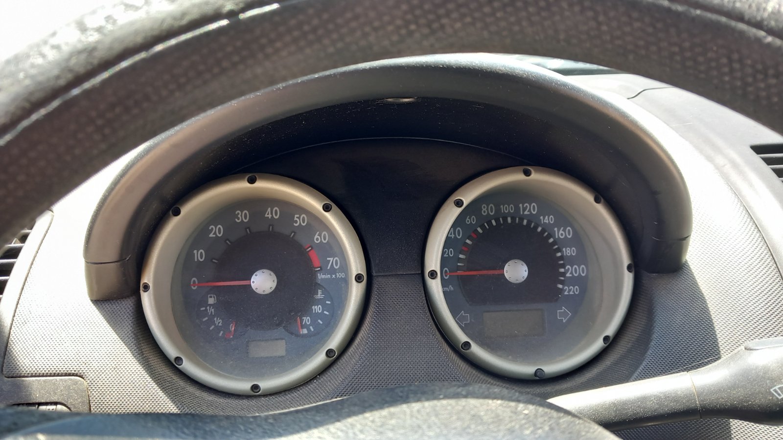 Κοντέρ Volkswagen Polo ’01 Προσφορά