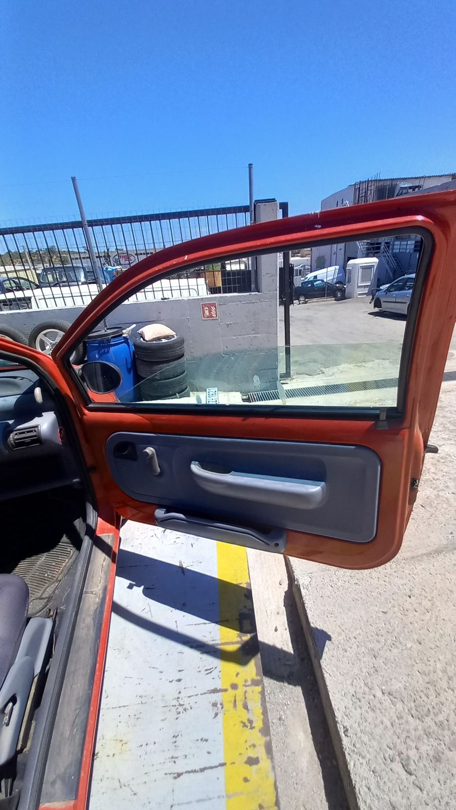 Πάνελ Πορτών Renault Twingo ’98 Προσφορά