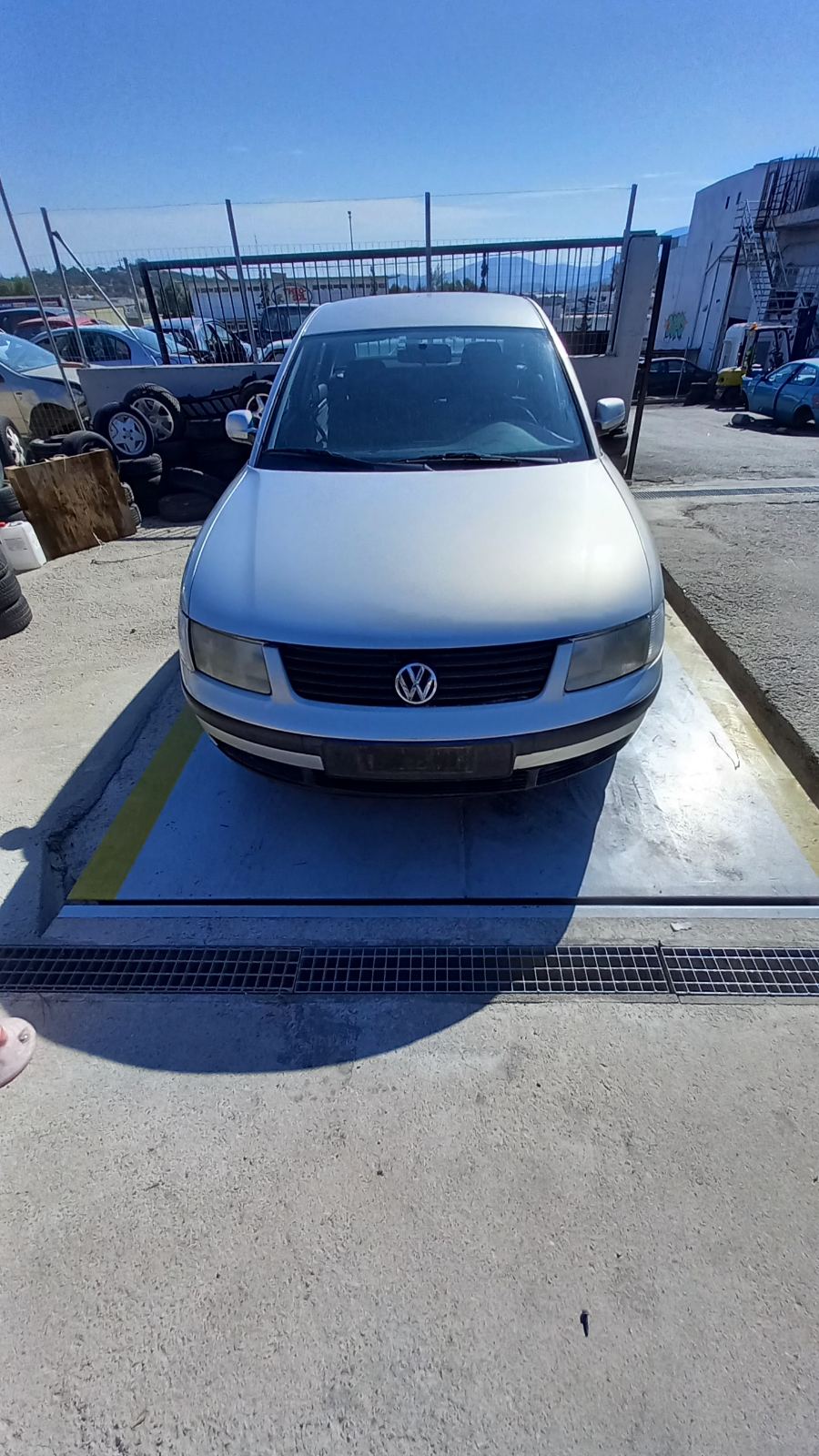 Μούρη Κομπλέ VW Passat ’97 Προσφορά