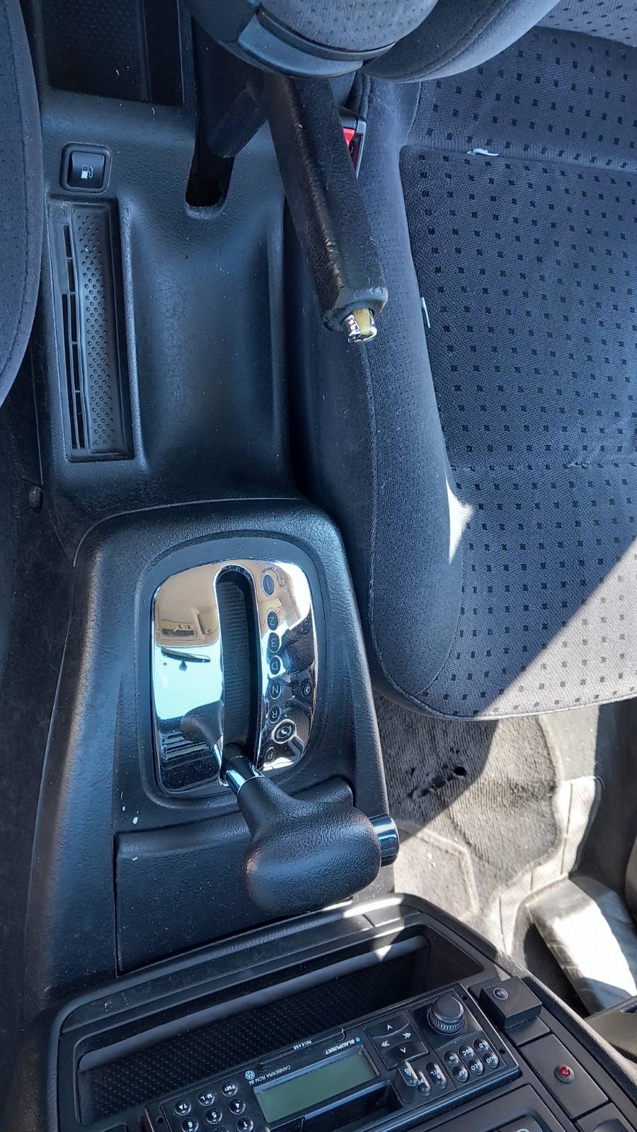 Χειρόφρενο VW Passat ’97 Προσφορά