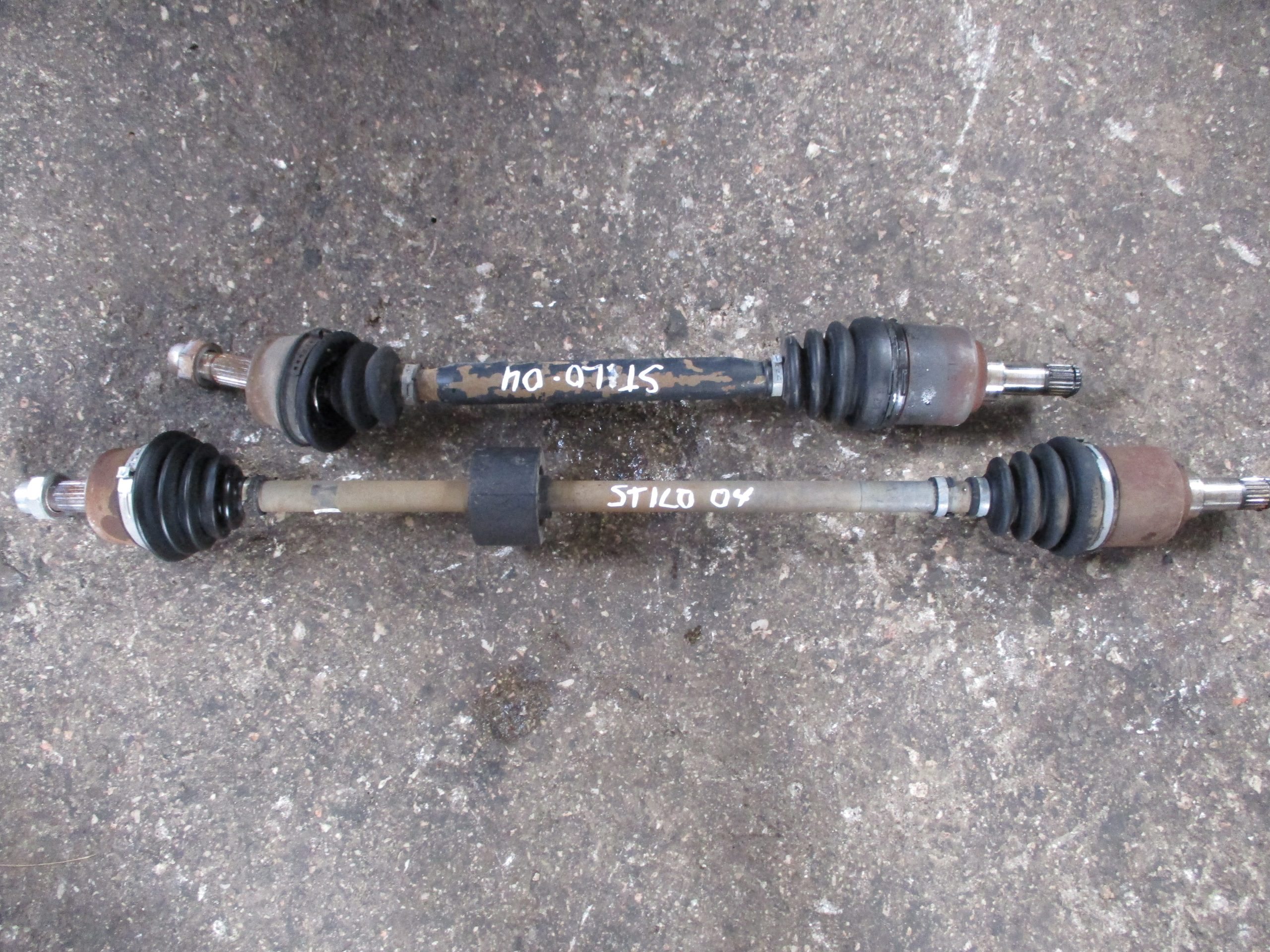 Ημιαξόνιο Αριστερό-Δεξί Fiat Stilo ’03 Προσφορά